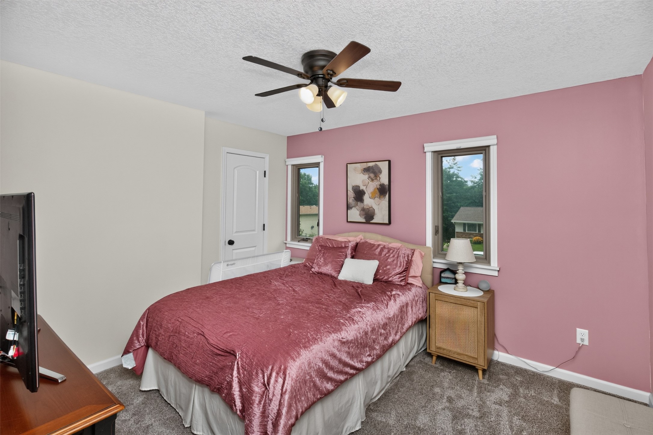 700 46th Place Property Photo 22