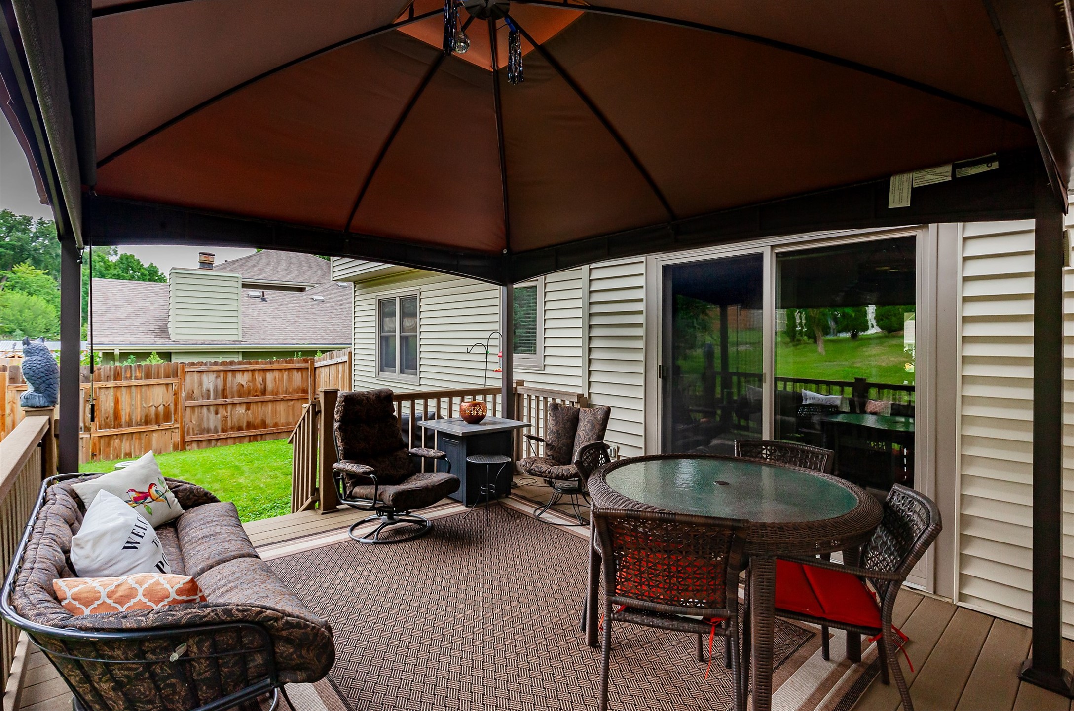 700 46th Place Property Photo 30