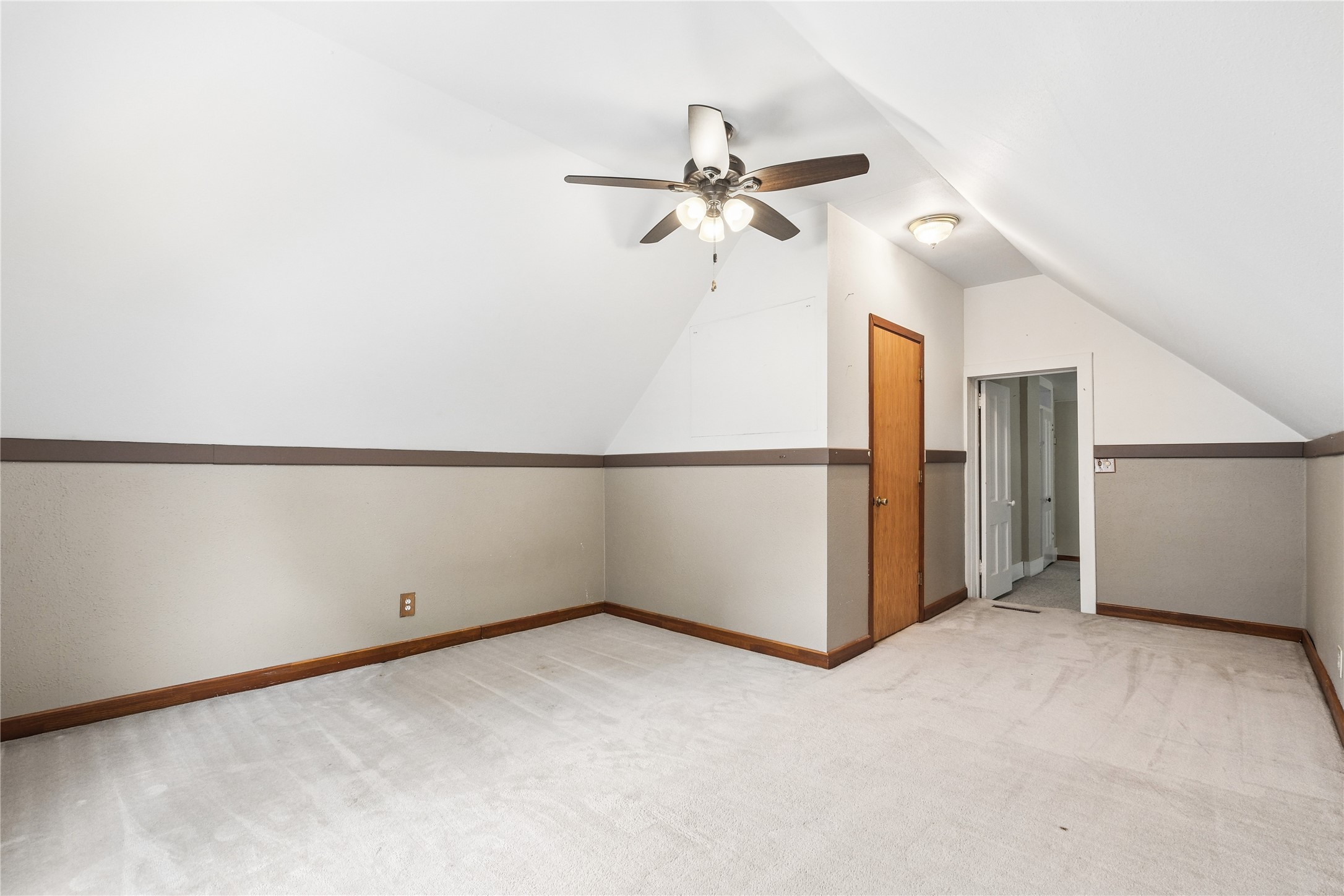 405 S Pine Street Property Photo 20