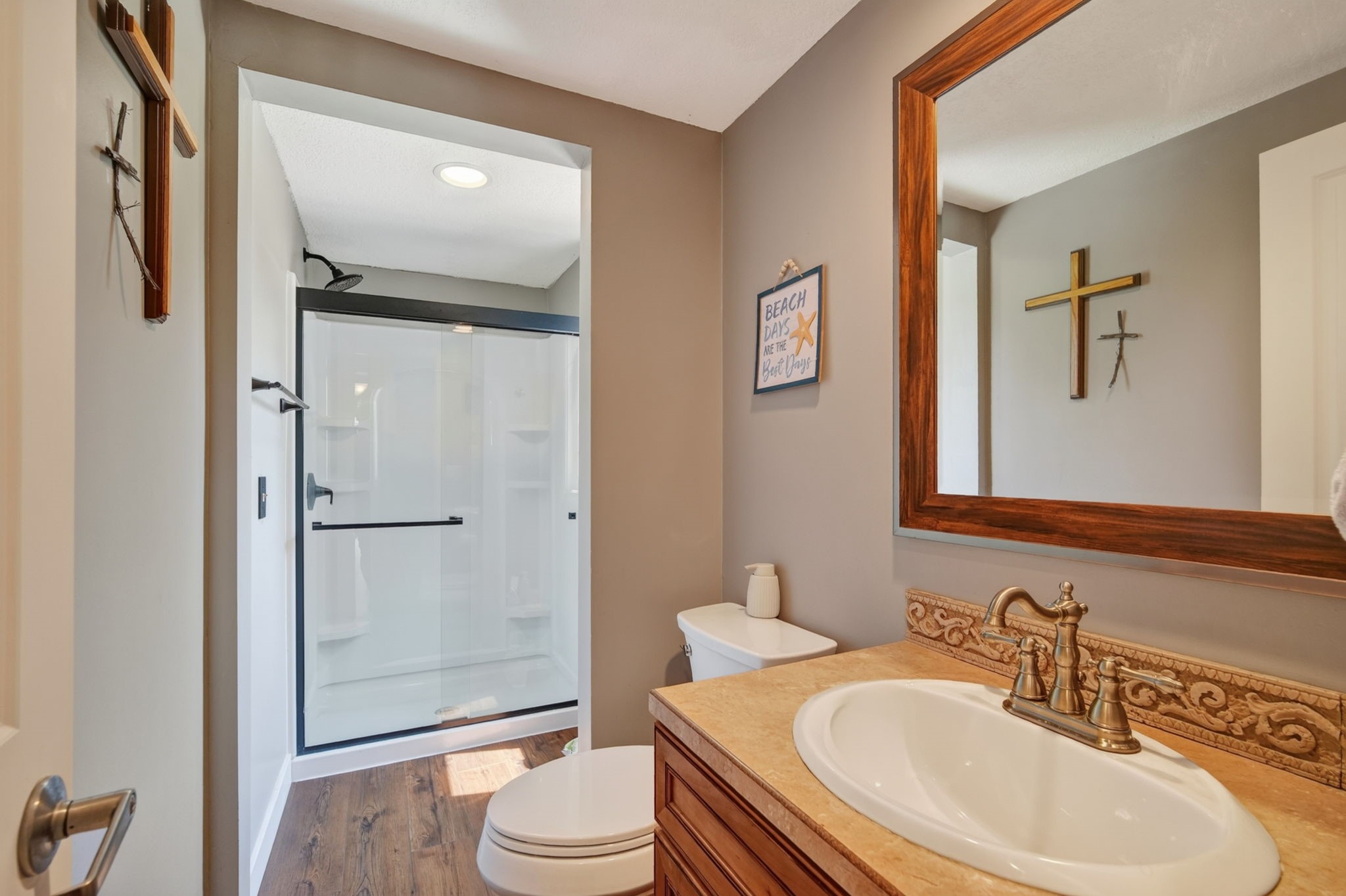 717 41st Street Property Photo 10