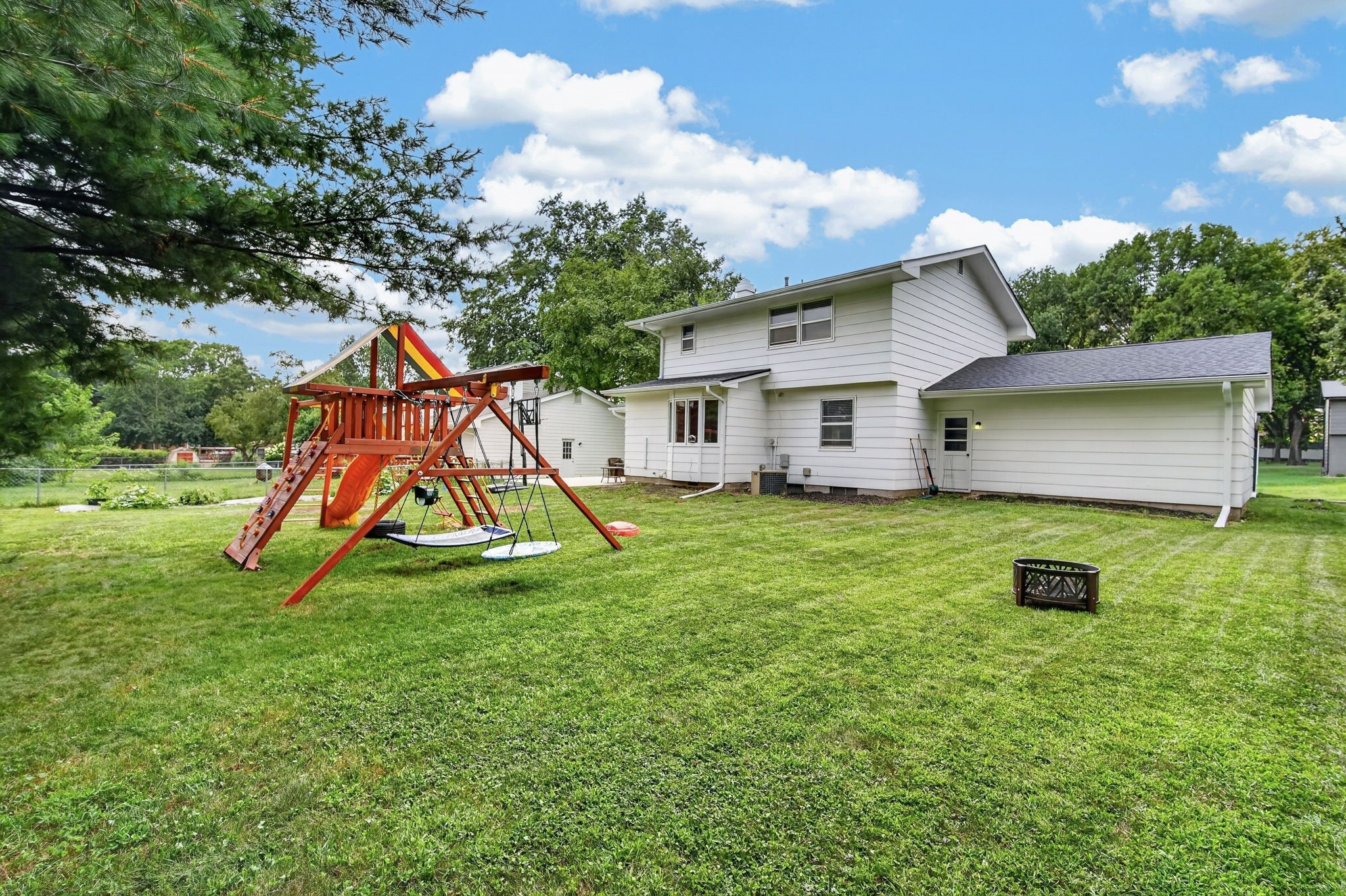 717 41st Street Property Photo 31