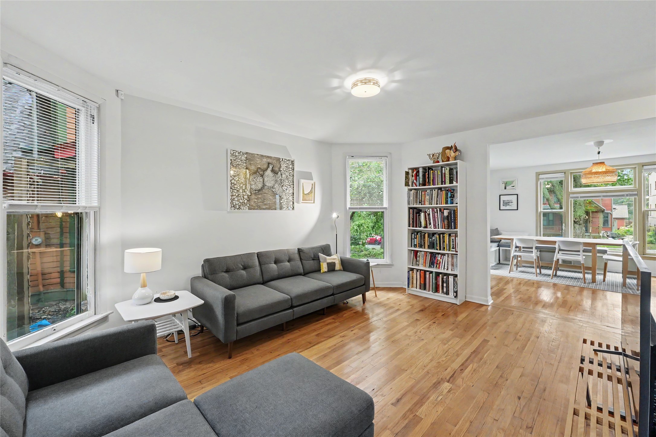 663 19th Street Property Photo 4