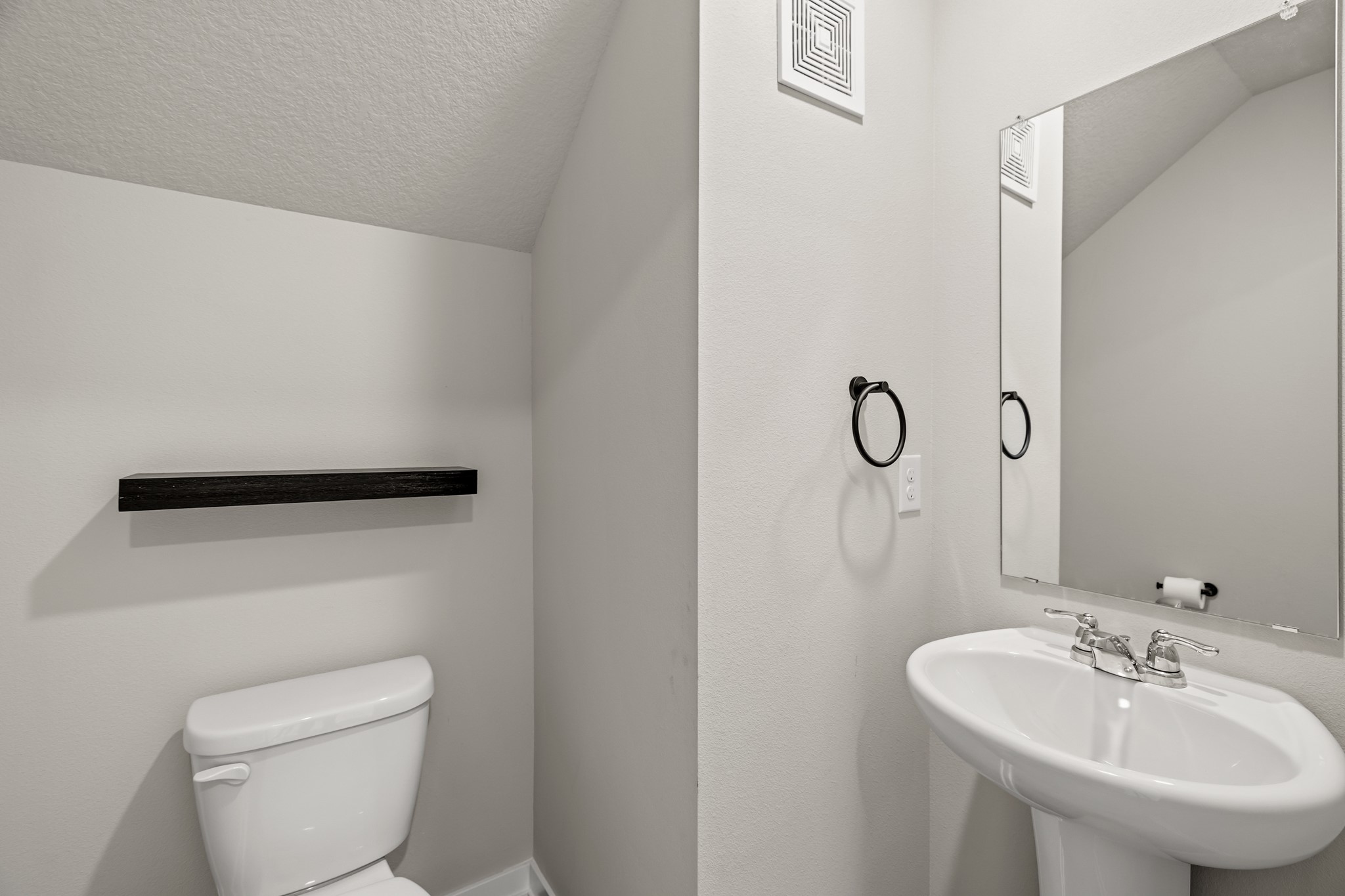 5532 144th Street Property Photo 6