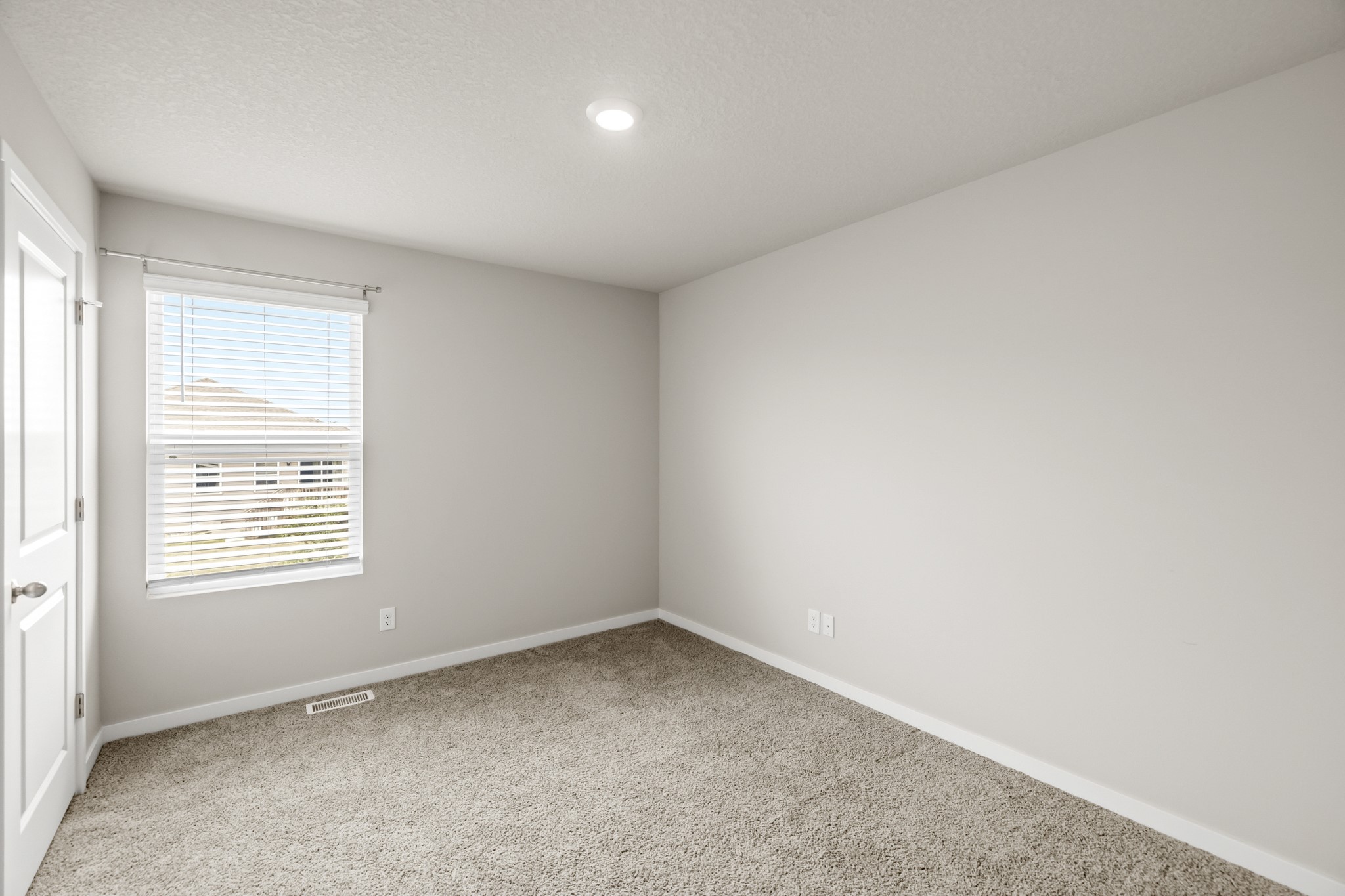 5532 144th Street Property Photo 22