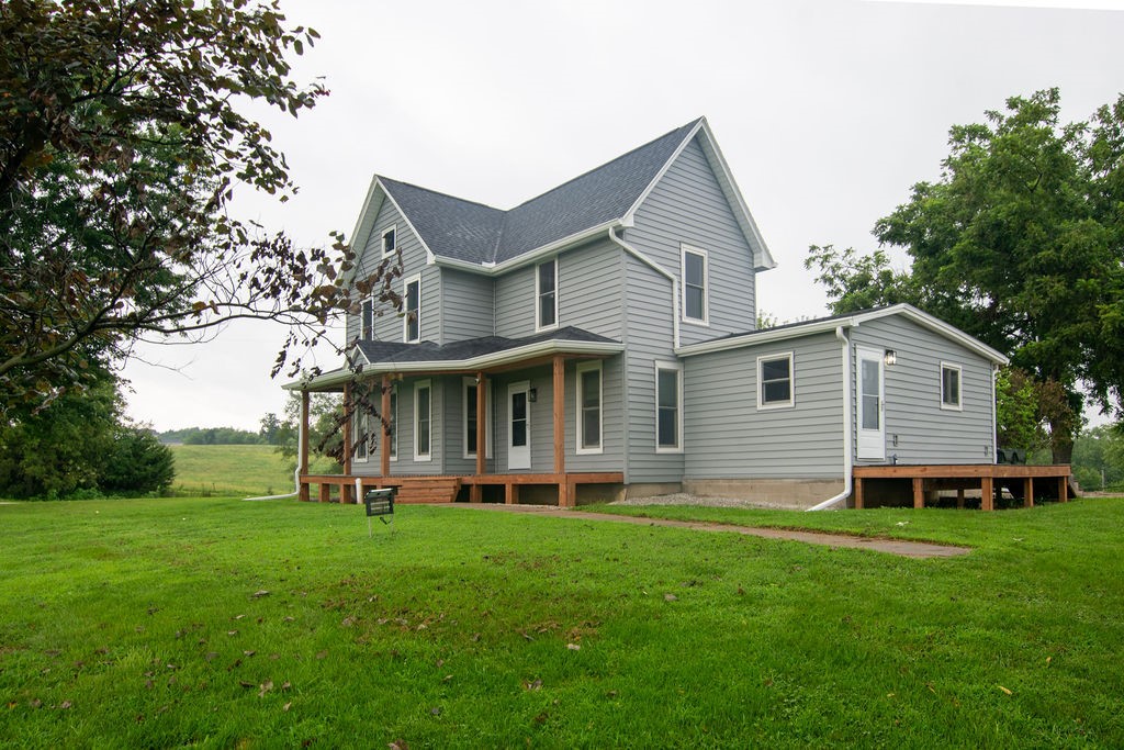 13319 13th Avenue Property Photo 2