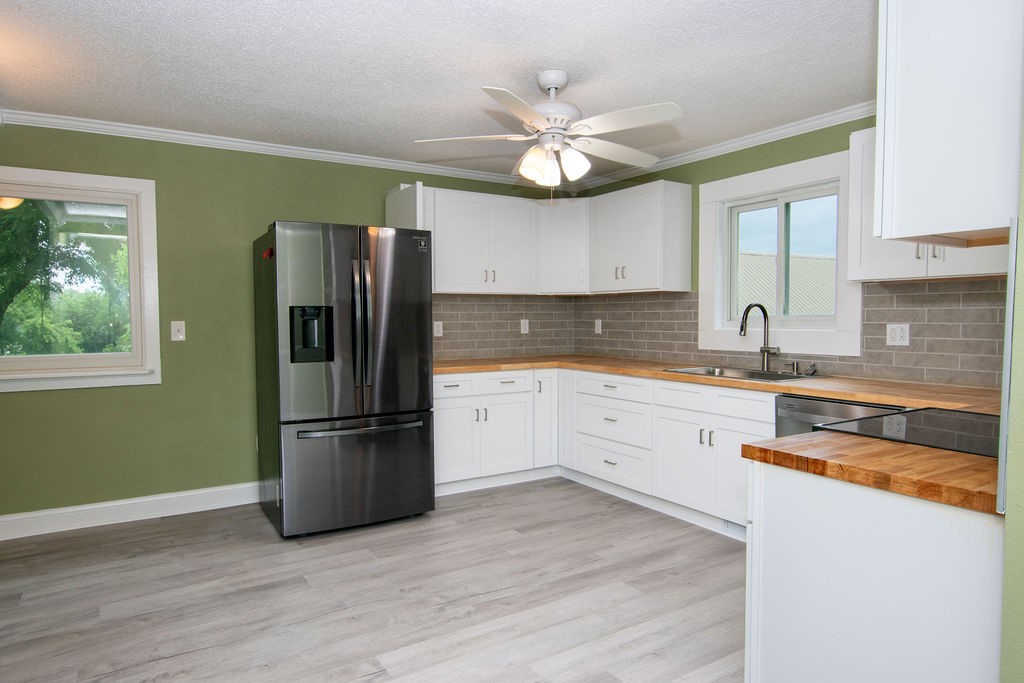 13319 13th Avenue Property Photo 4