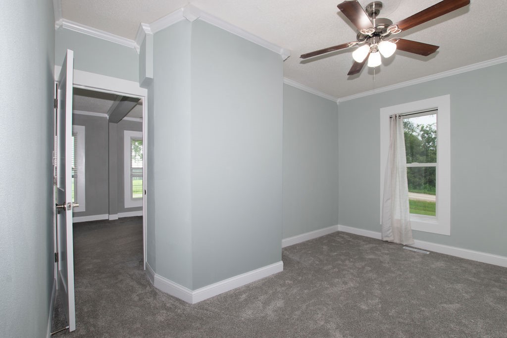 13319 13th Avenue Property Photo 10