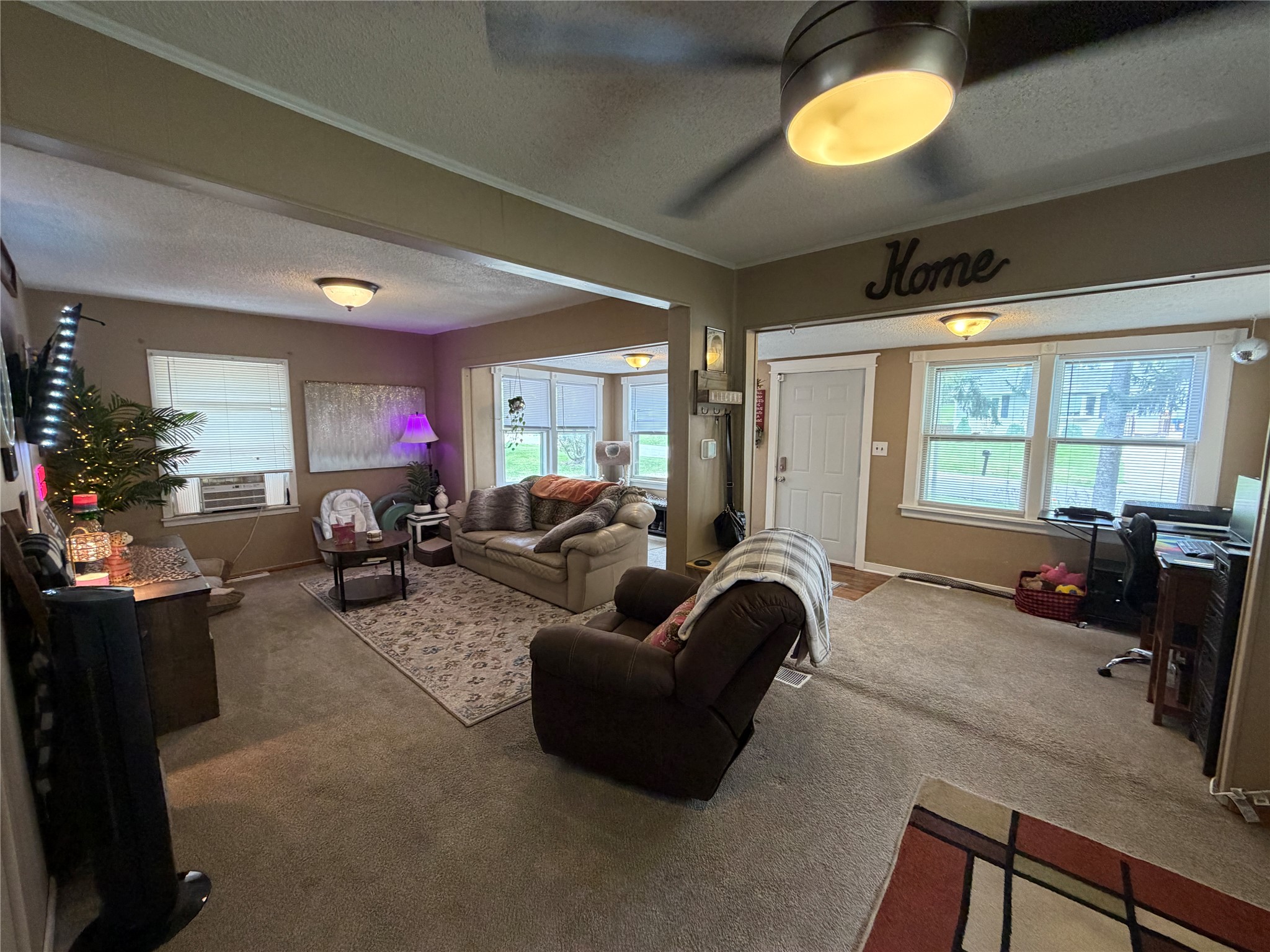 1201 E Kirkwood Avenue Property Photo 7