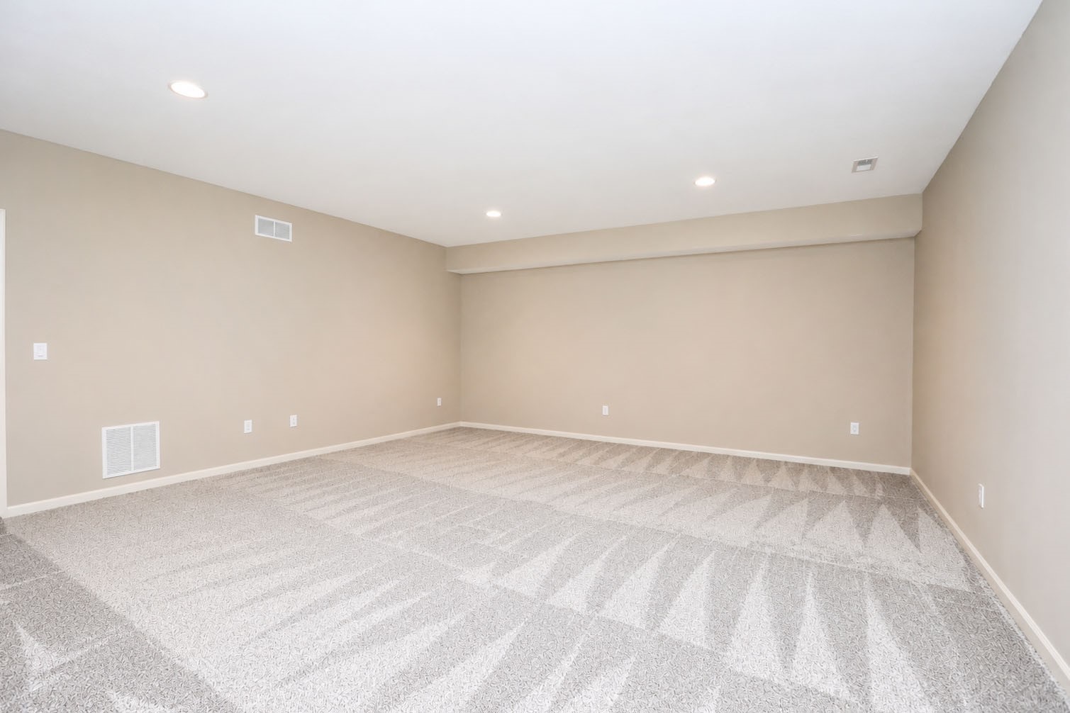 1125 Juniper Drive Property Photo 16