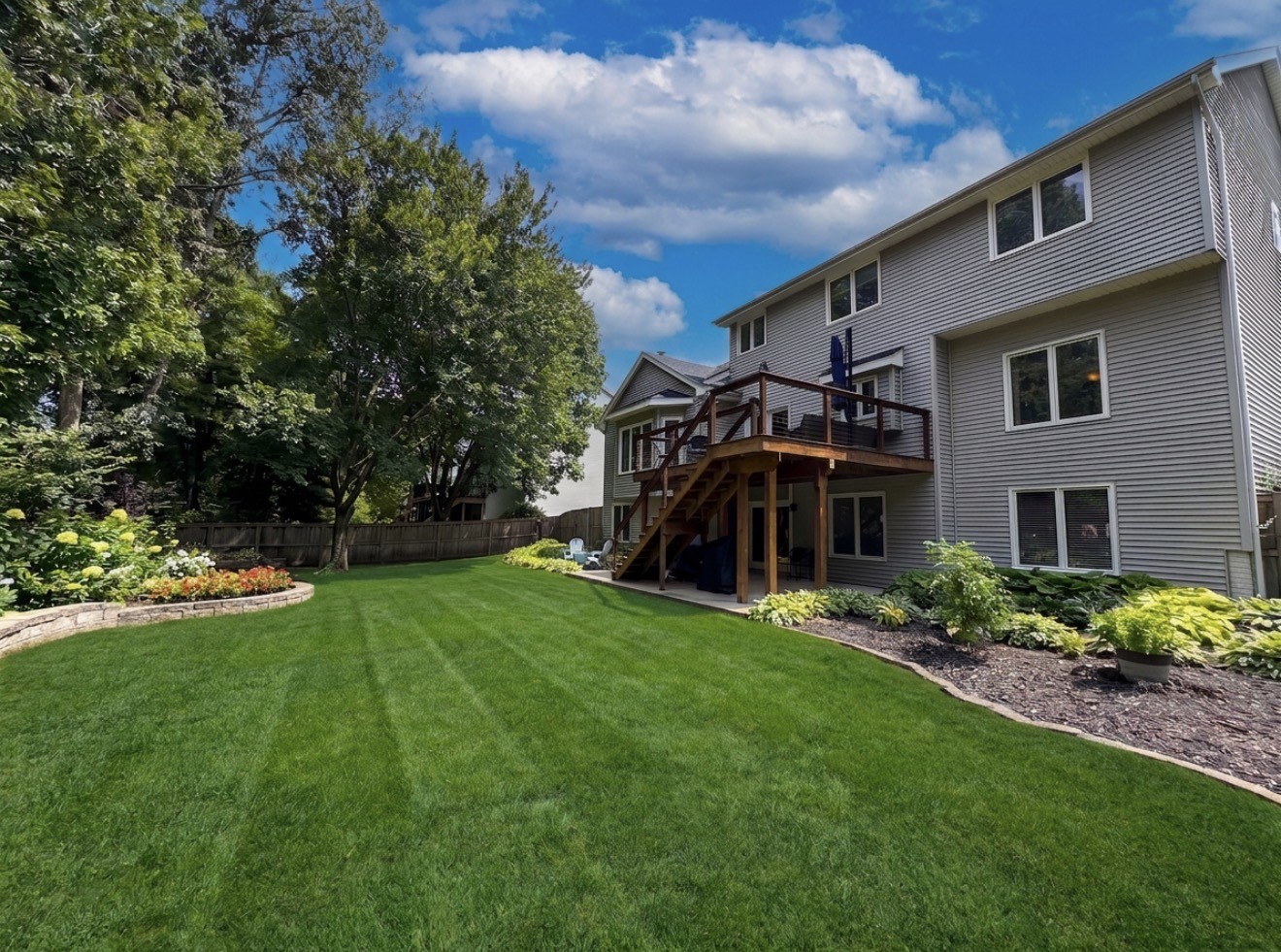12925 Lincoln Avenue Property Photo 3