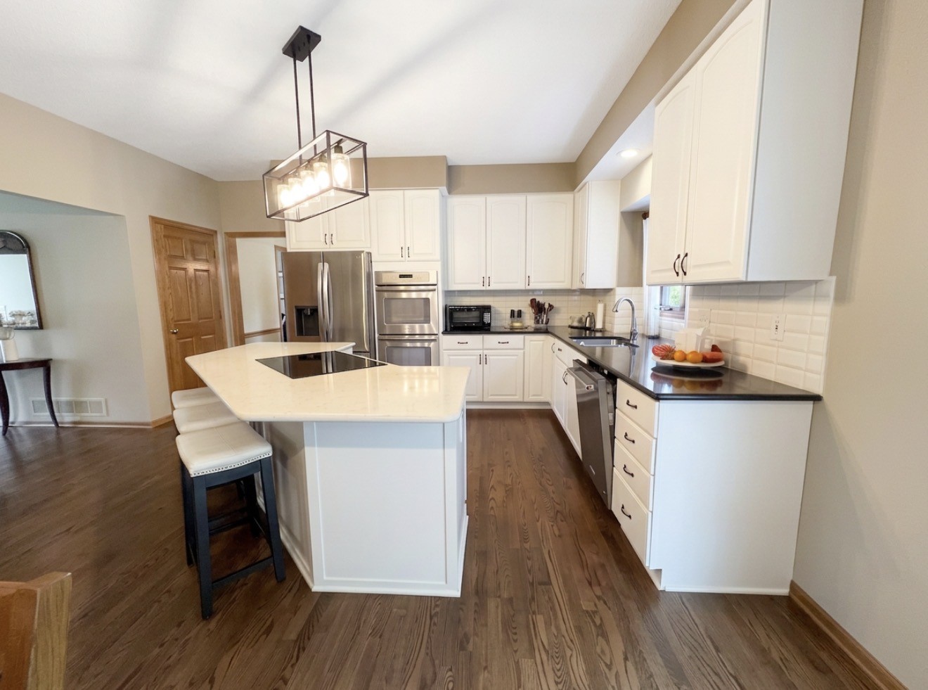 12925 Lincoln Avenue Property Photo 9