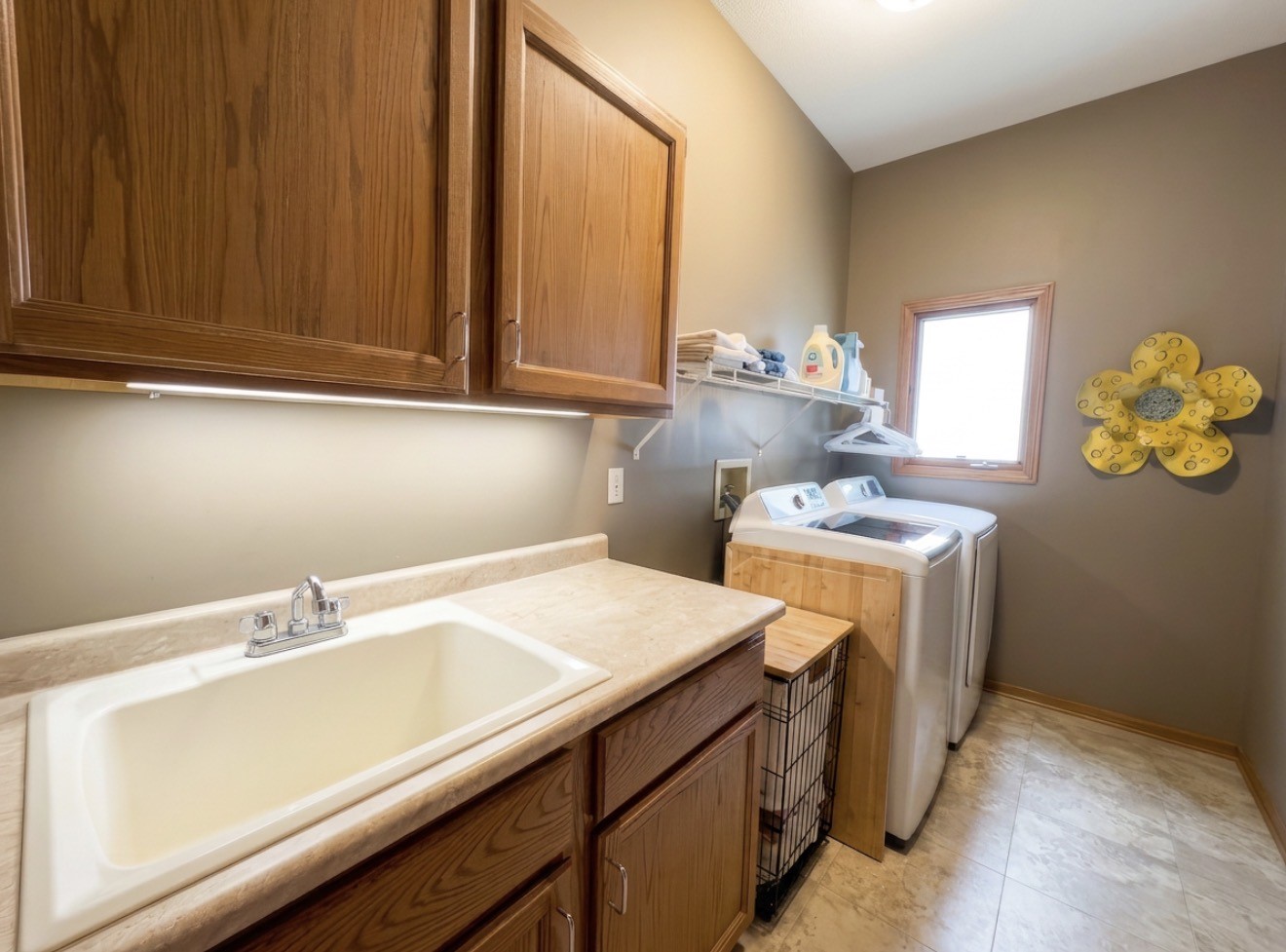 12925 Lincoln Avenue Property Photo 17