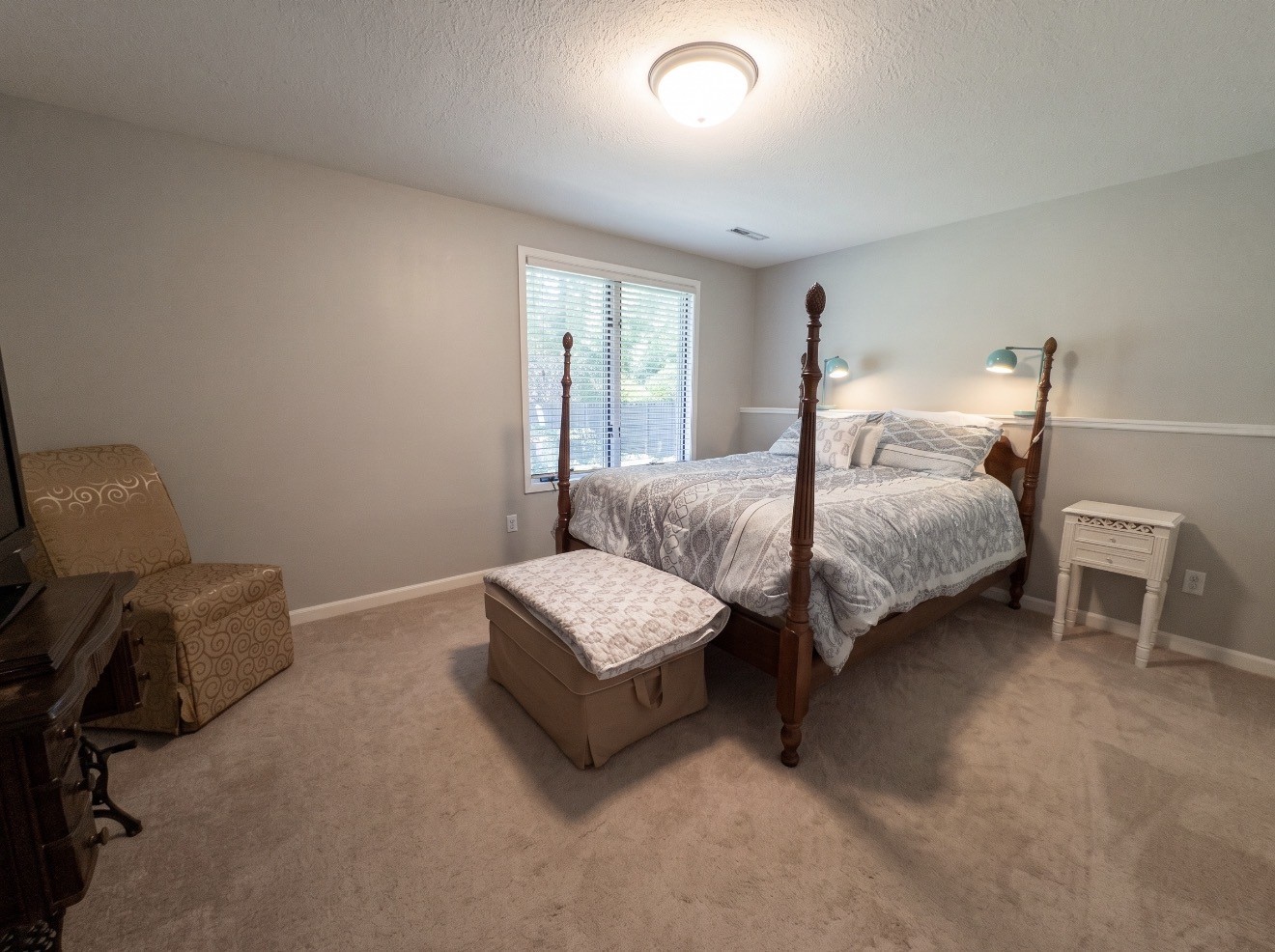 12925 Lincoln Avenue Property Photo 31
