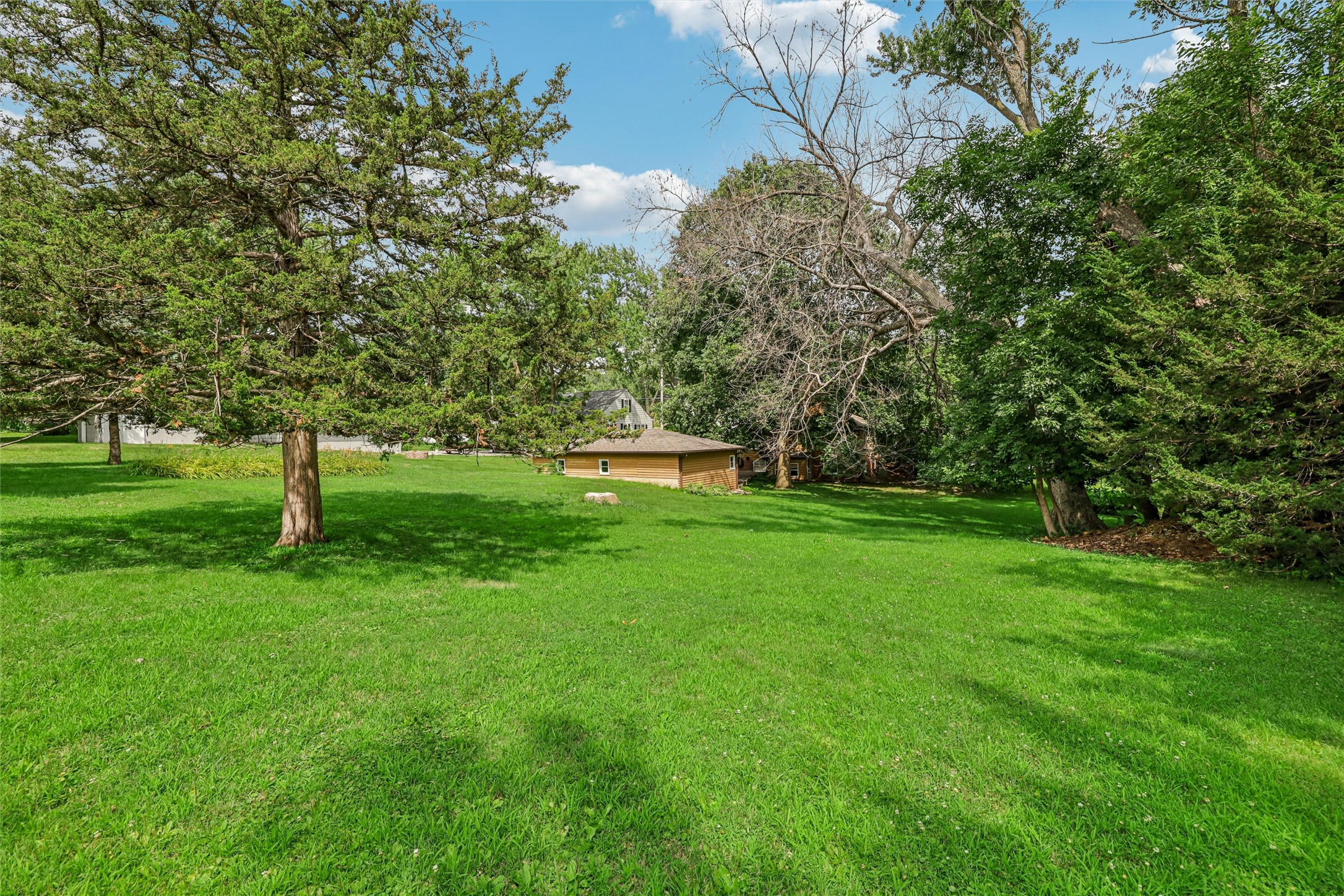3110 70th Street Property Photo 3