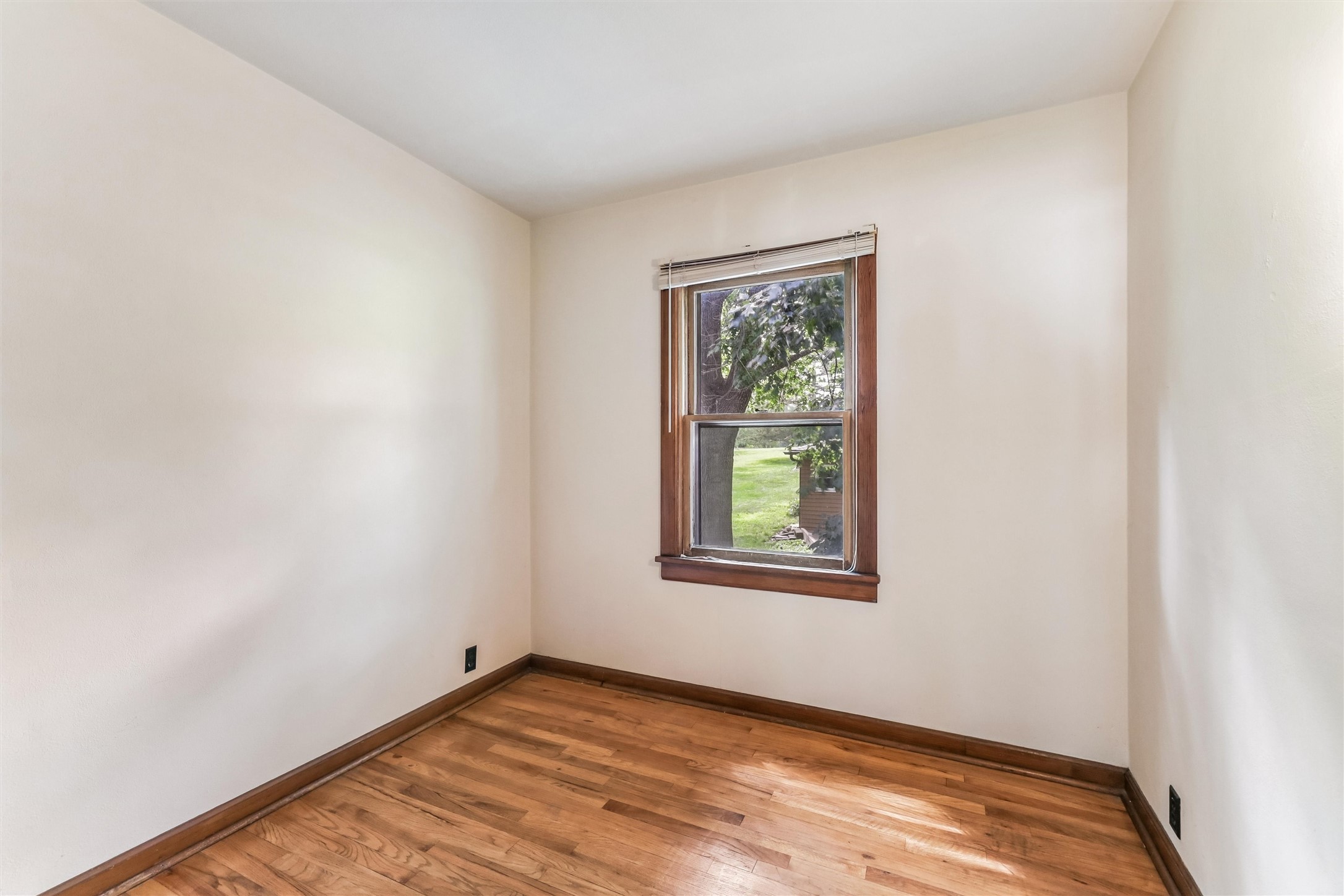 3110 70th Street Property Photo 16