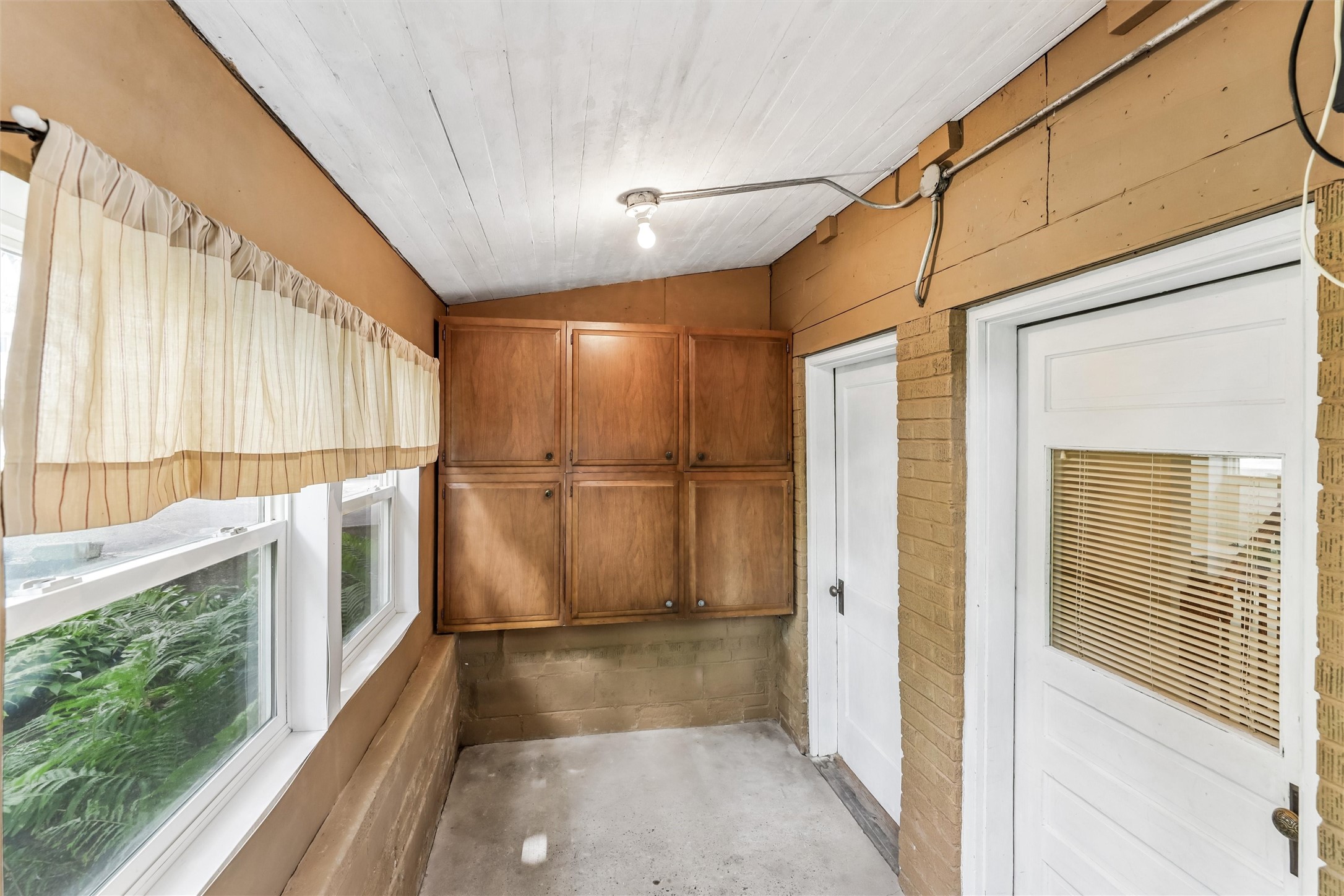 3110 70th Street Property Photo 18