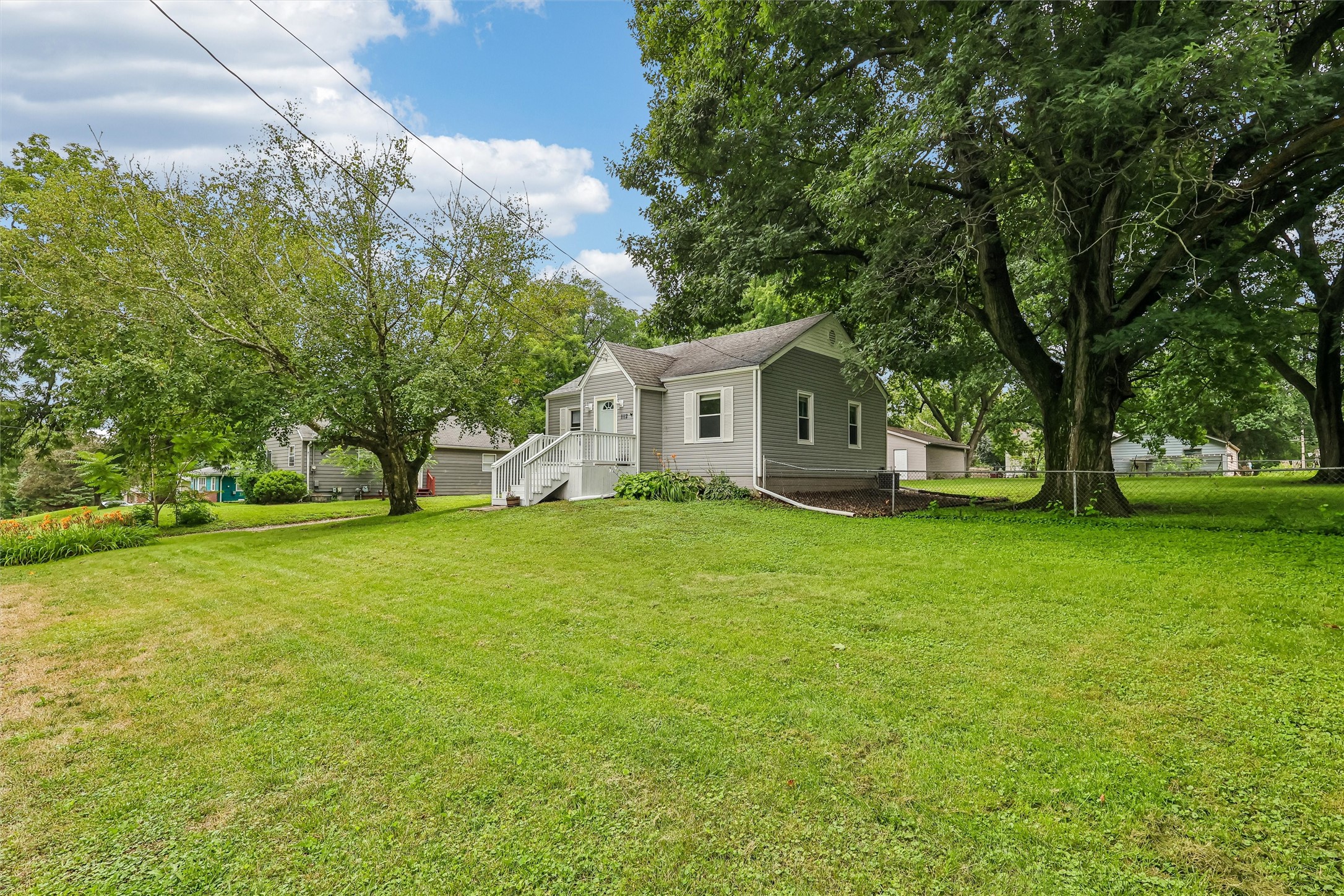 1112 Lewis Avenue Property Photo 16