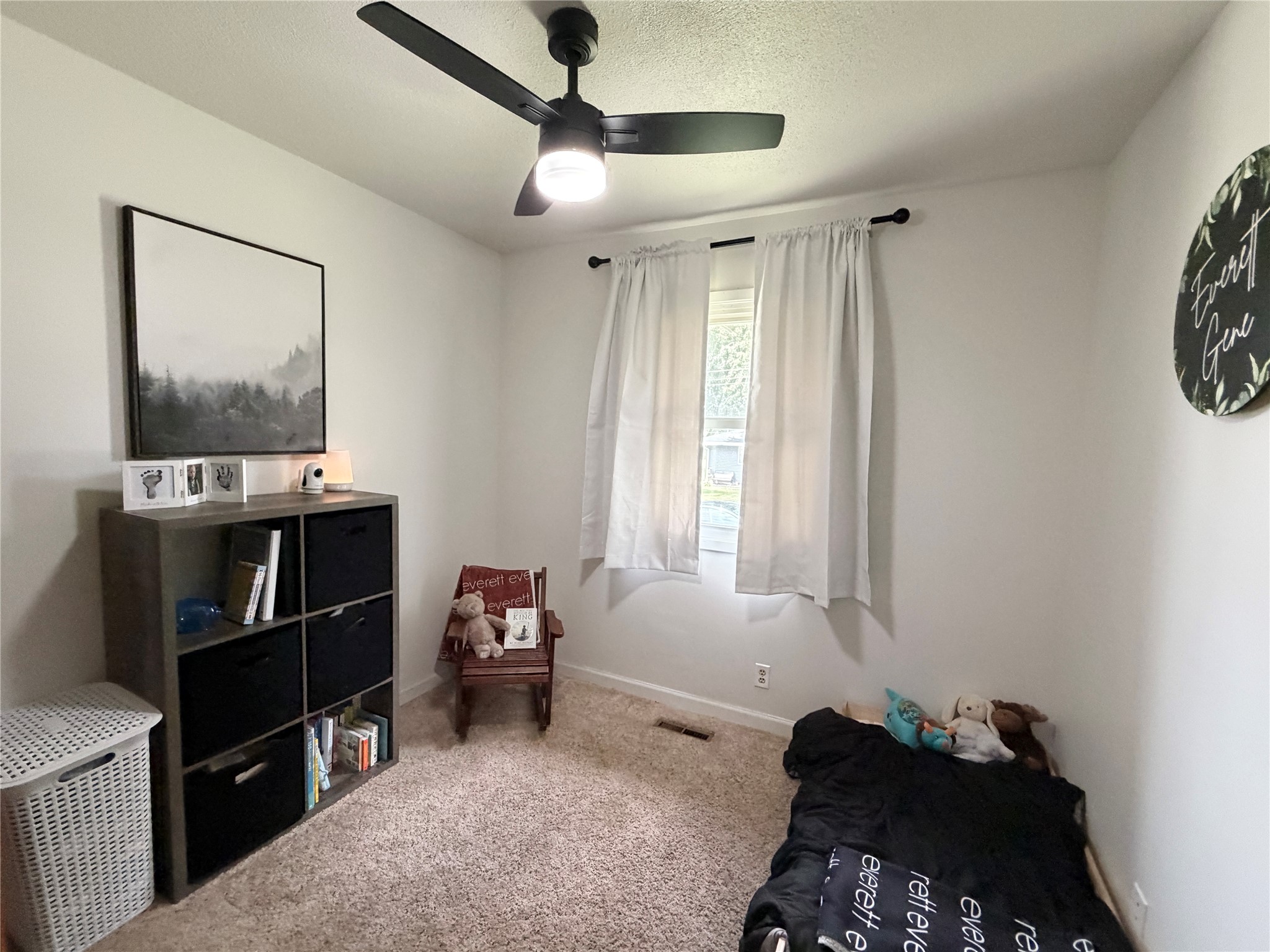 2421 N 2nd Avenue E Property Photo 12
