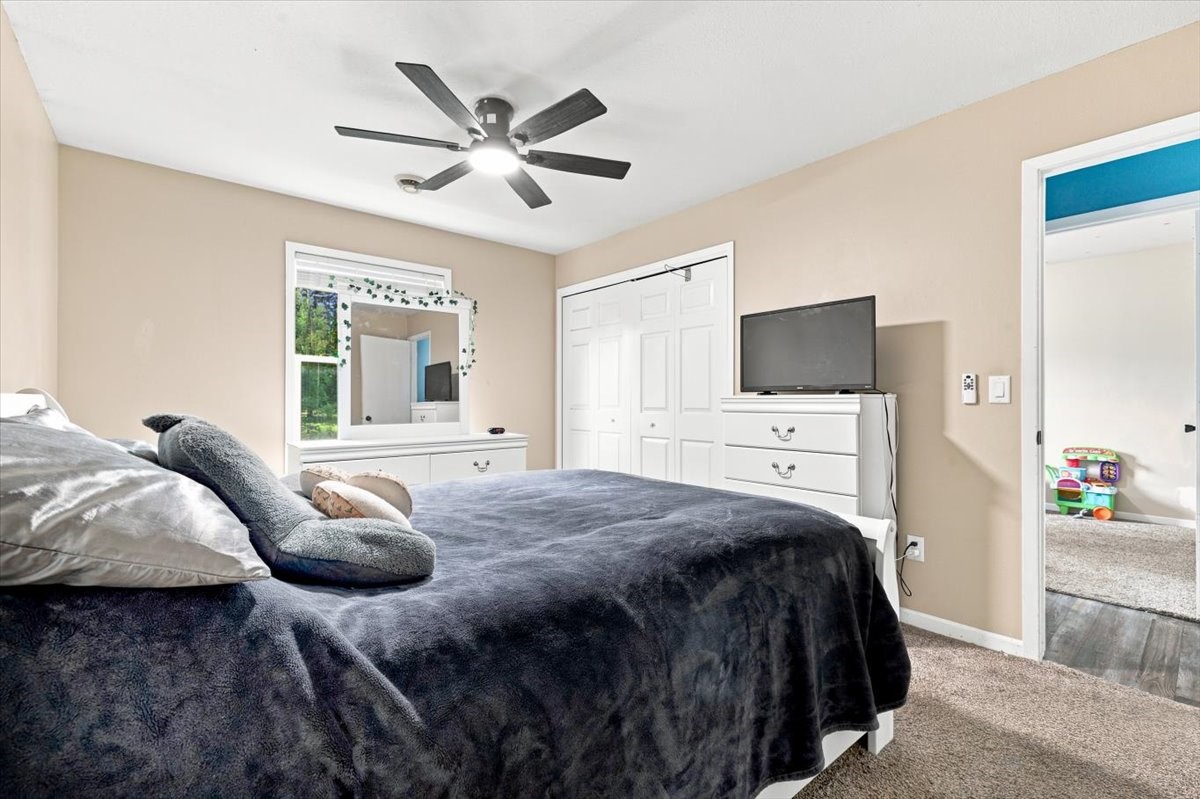 12 Washington Place Property Photo 13