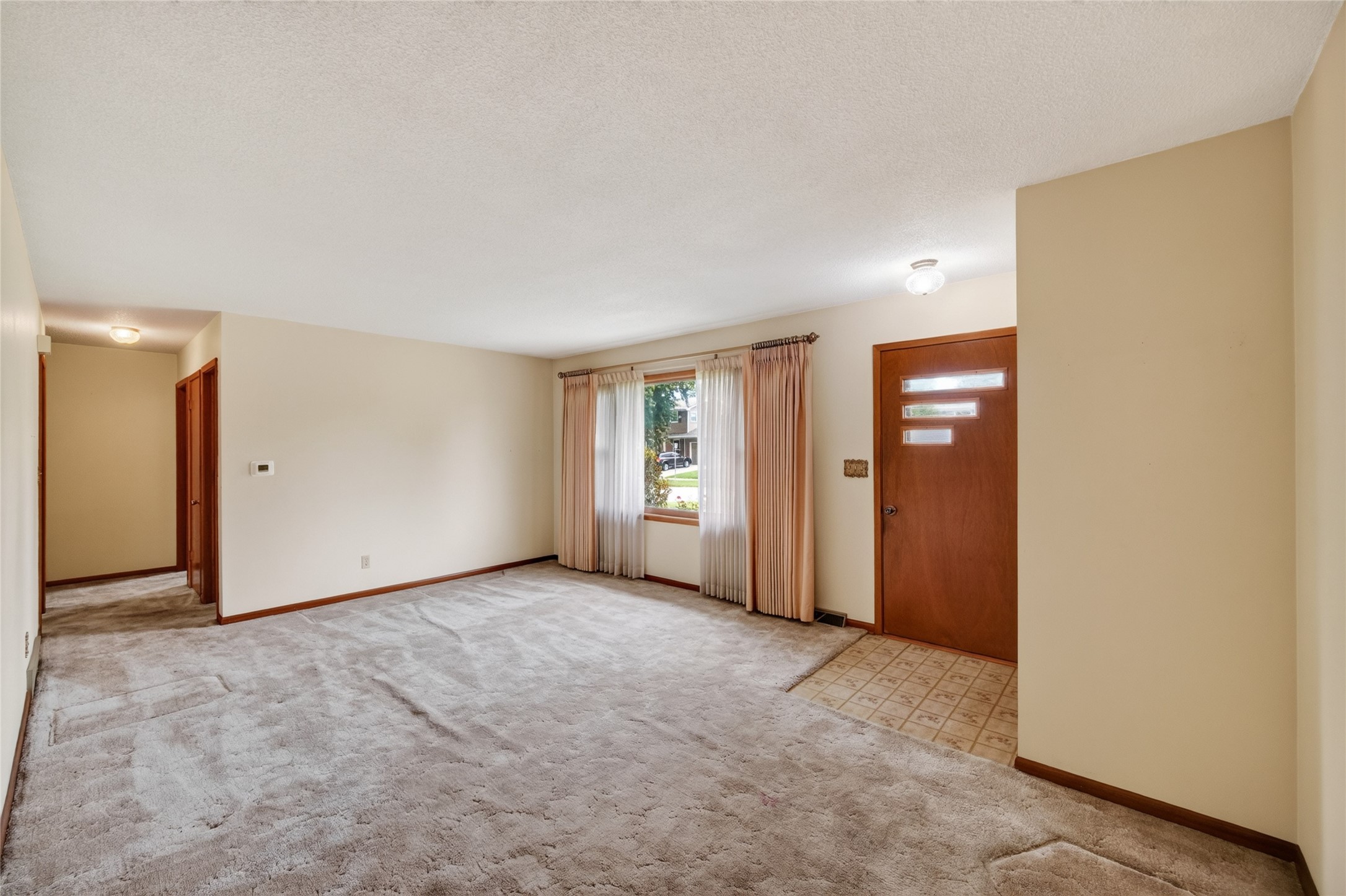 905 Se 4th Street Property Photo 4