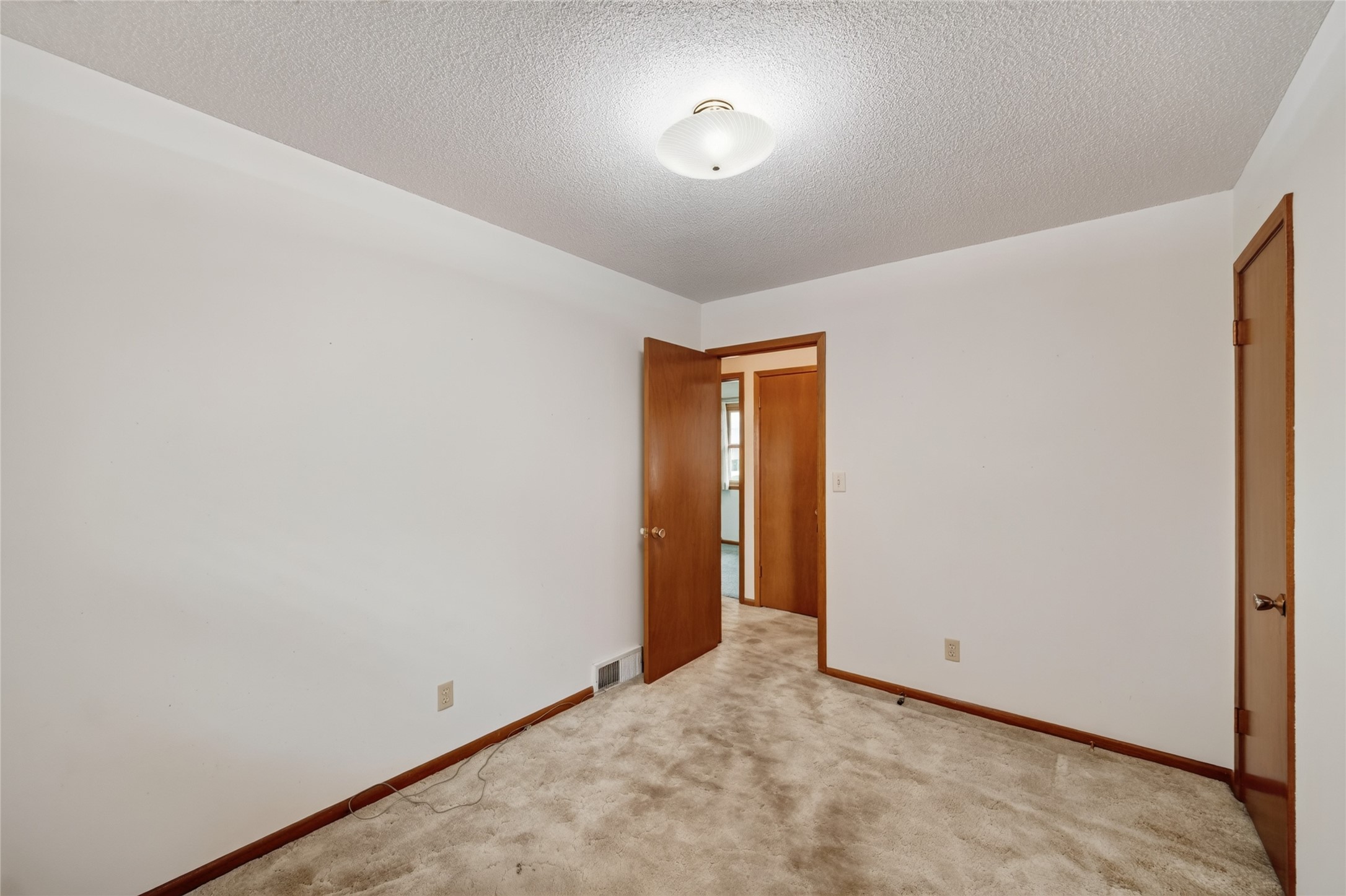 905 Se 4th Street Property Photo 11