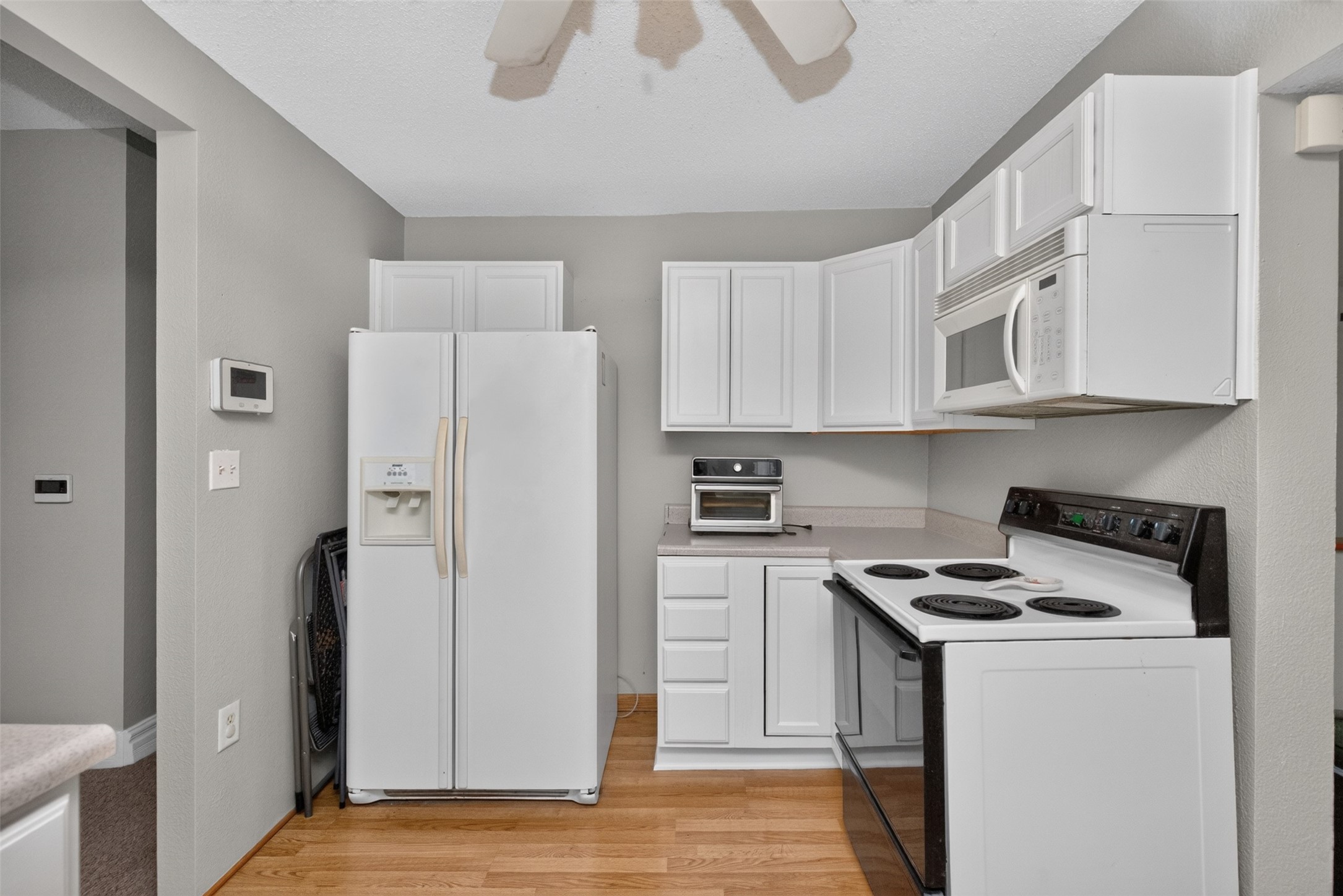 618 Loomis Avenue Property Photo 13