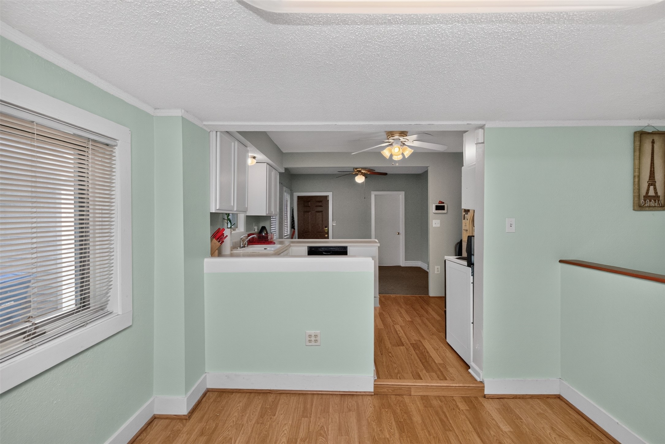 618 Loomis Avenue Property Photo 16