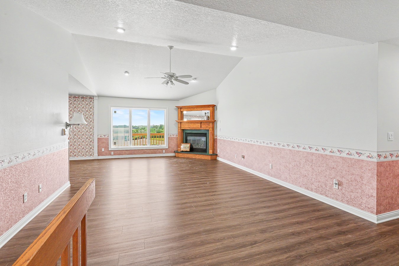1836 Eaton Avenue Property Photo 7