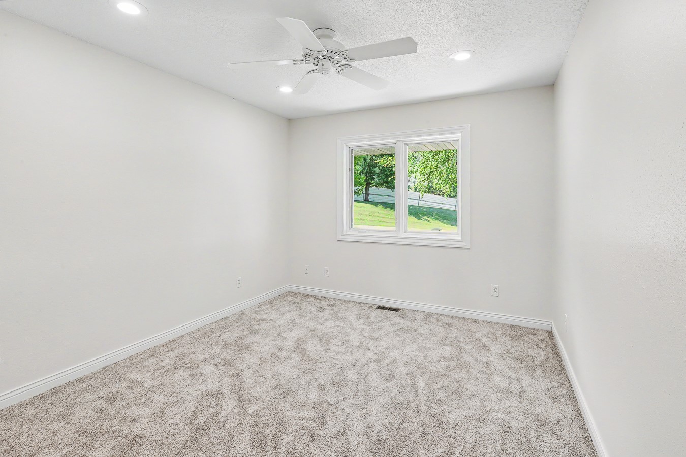 1836 Eaton Avenue Property Photo 14