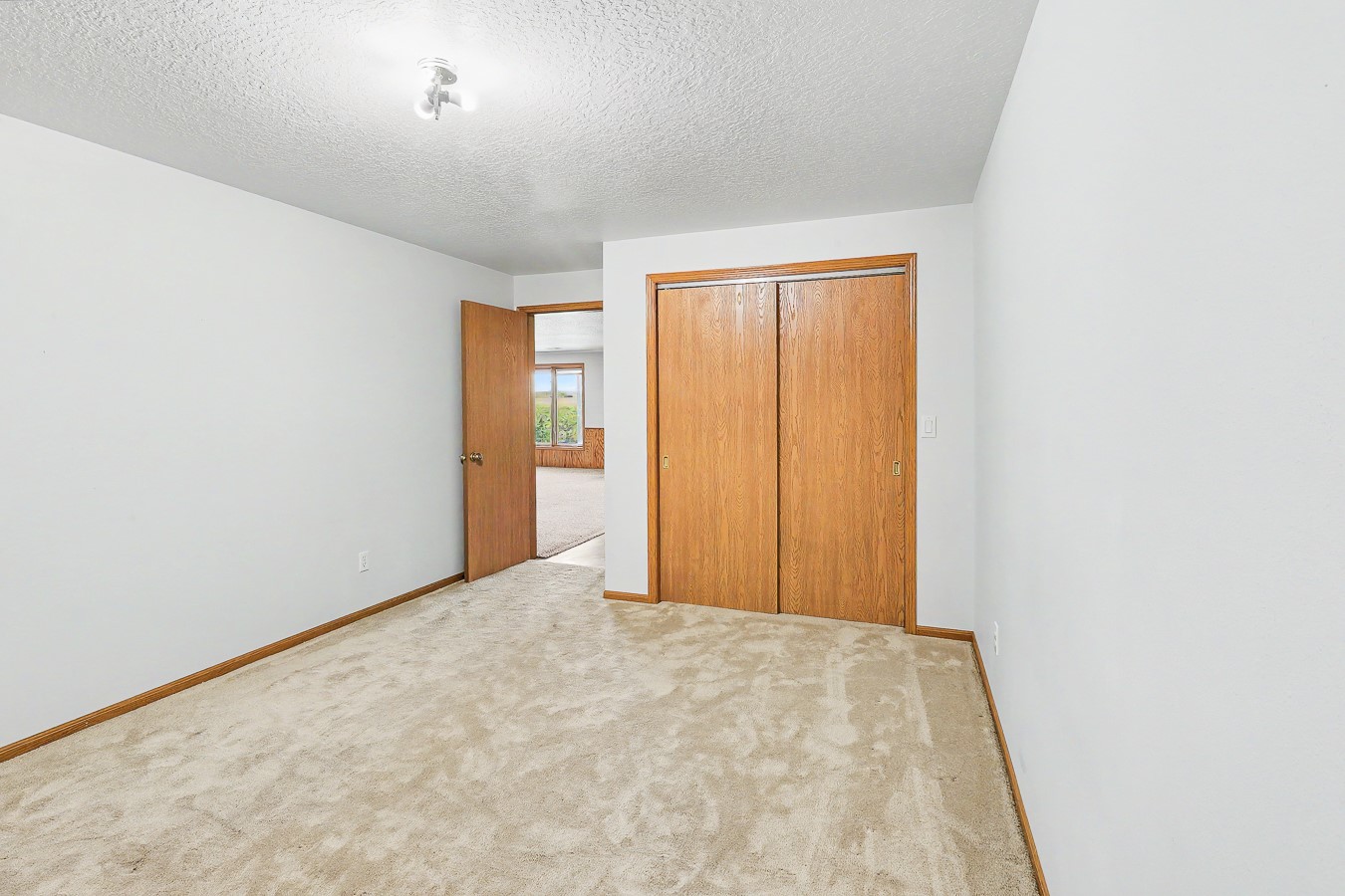 1836 Eaton Avenue Property Photo 23
