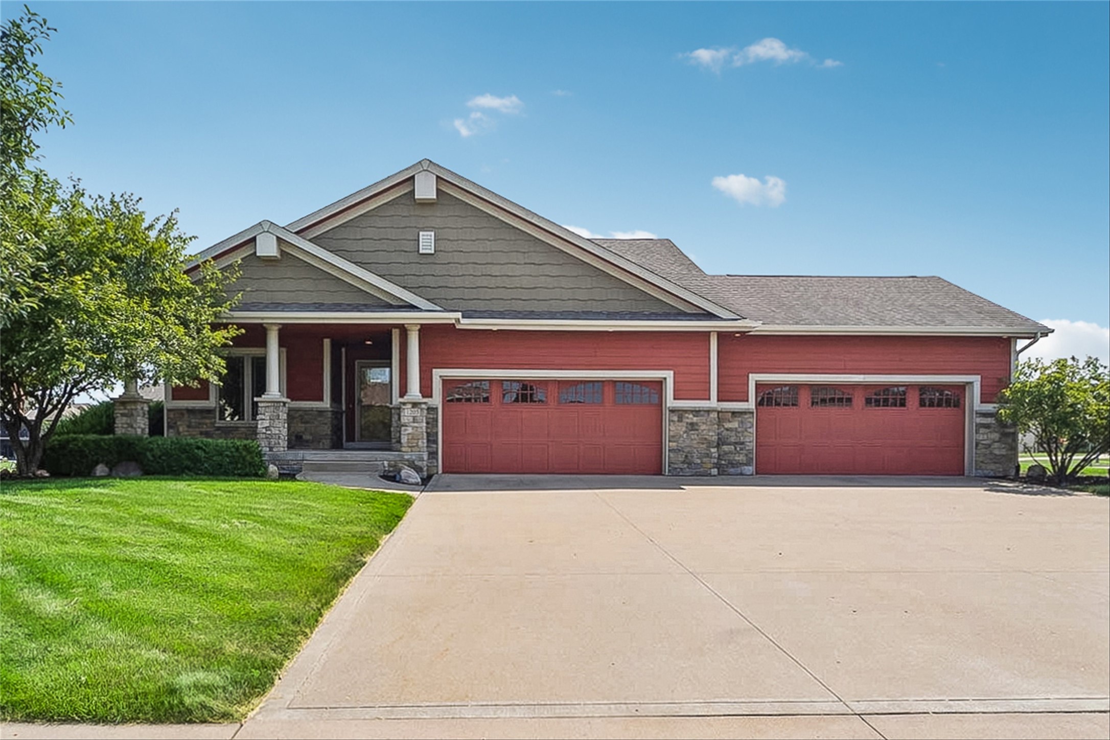 1203 Ne 47th Street Property Photo 1