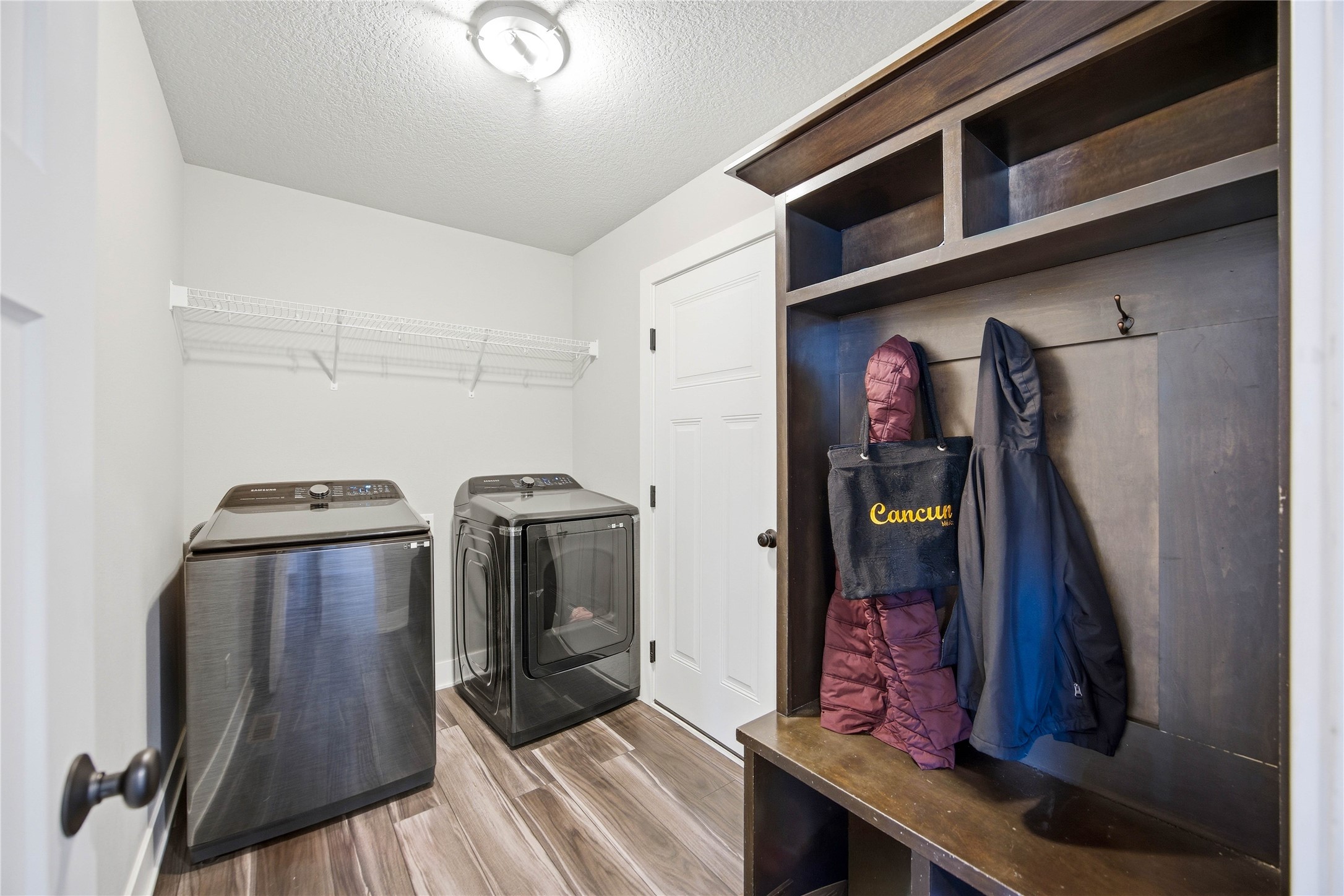 706 Ne Country Meadow Drive Property Photo 18