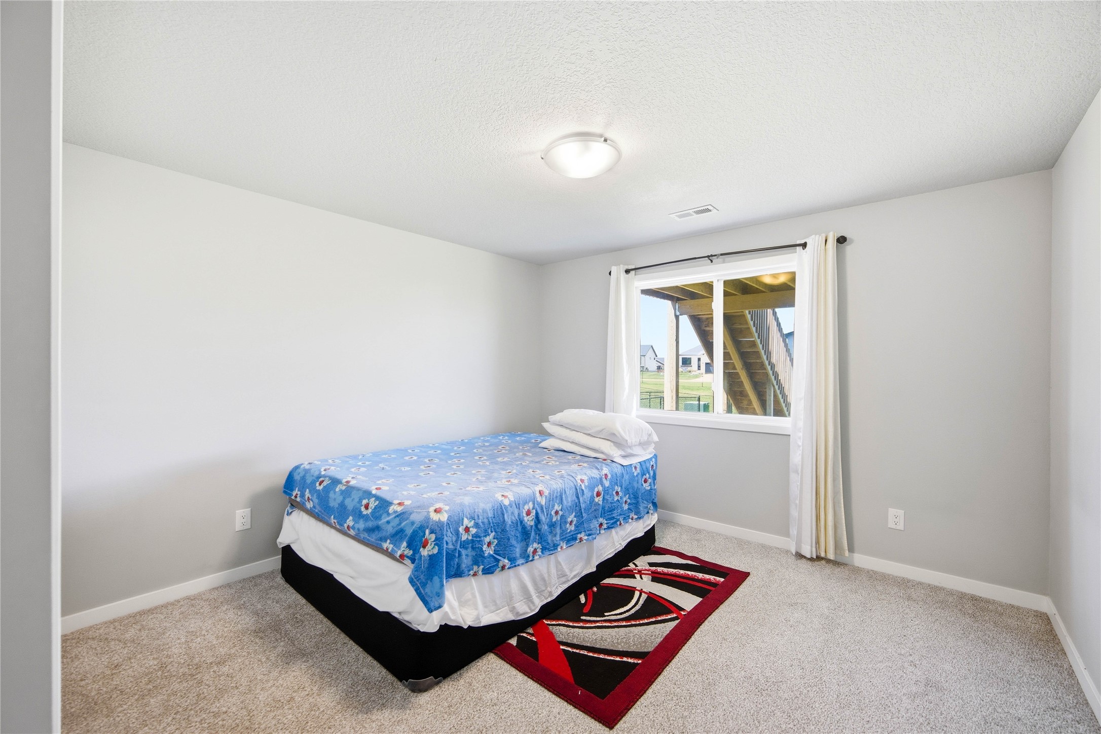 706 Ne Country Meadow Drive Property Photo 23
