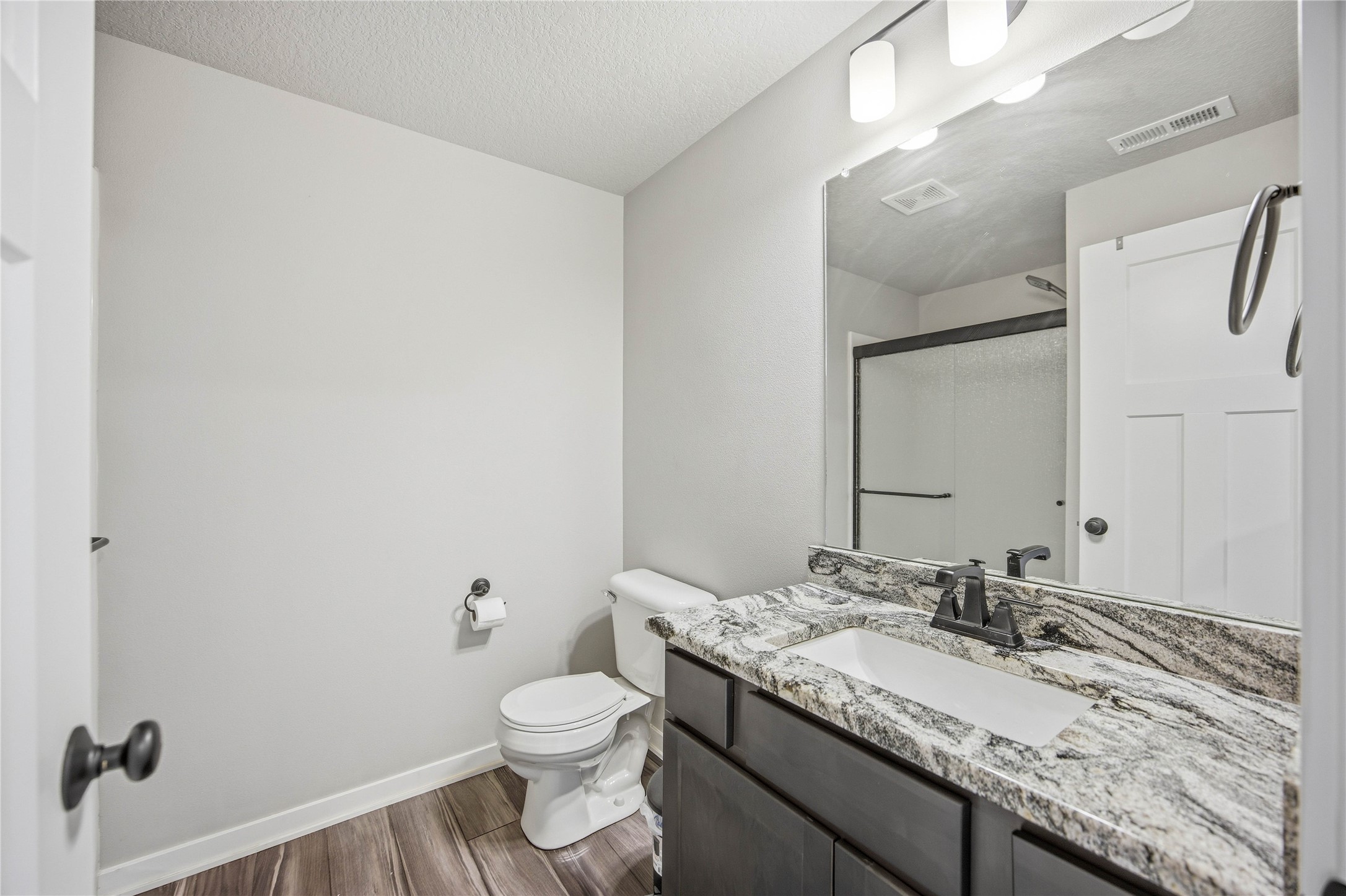 706 Ne Country Meadow Drive Property Photo 25