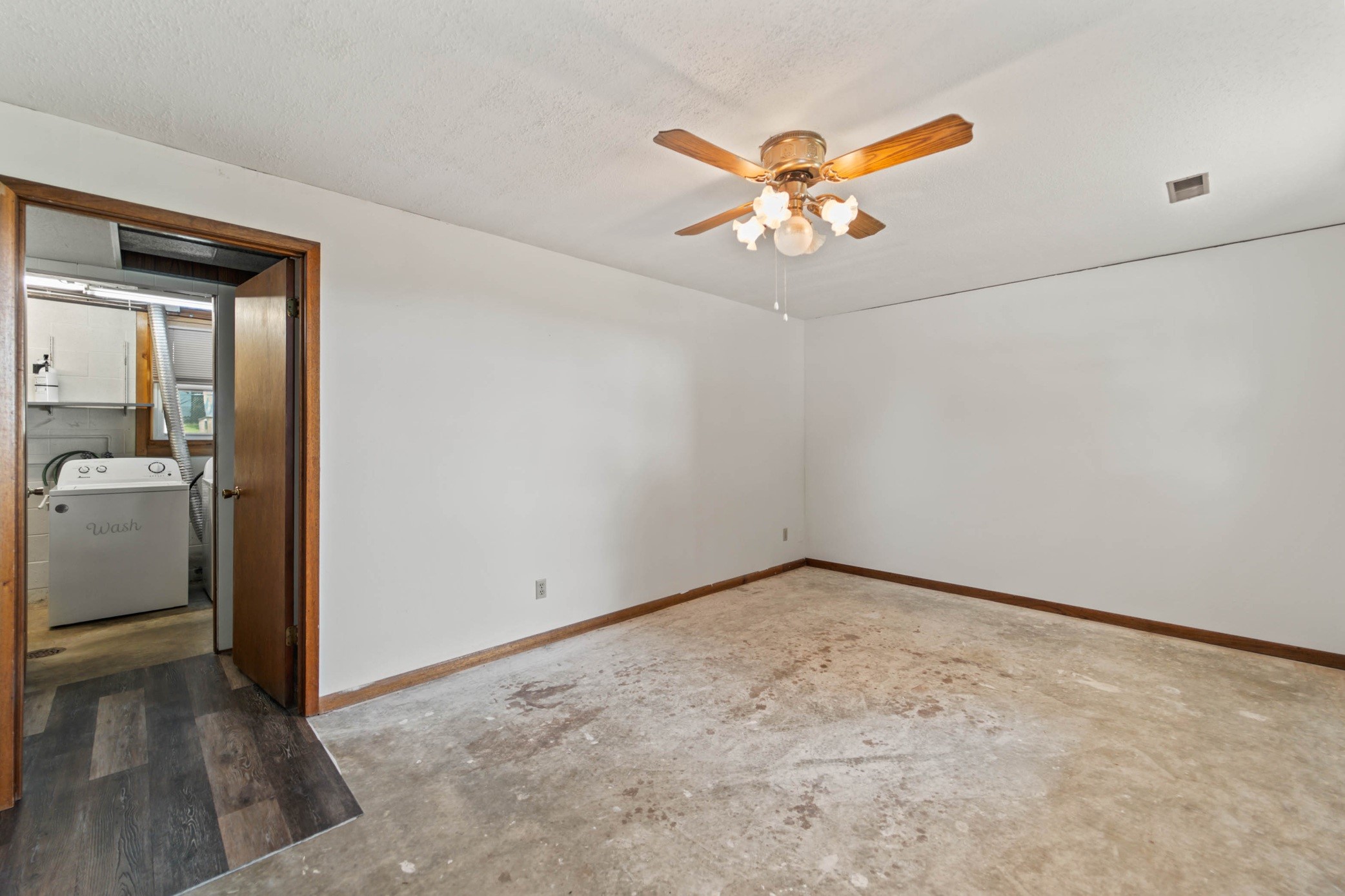 313 Lynne Drive Property Photo 27