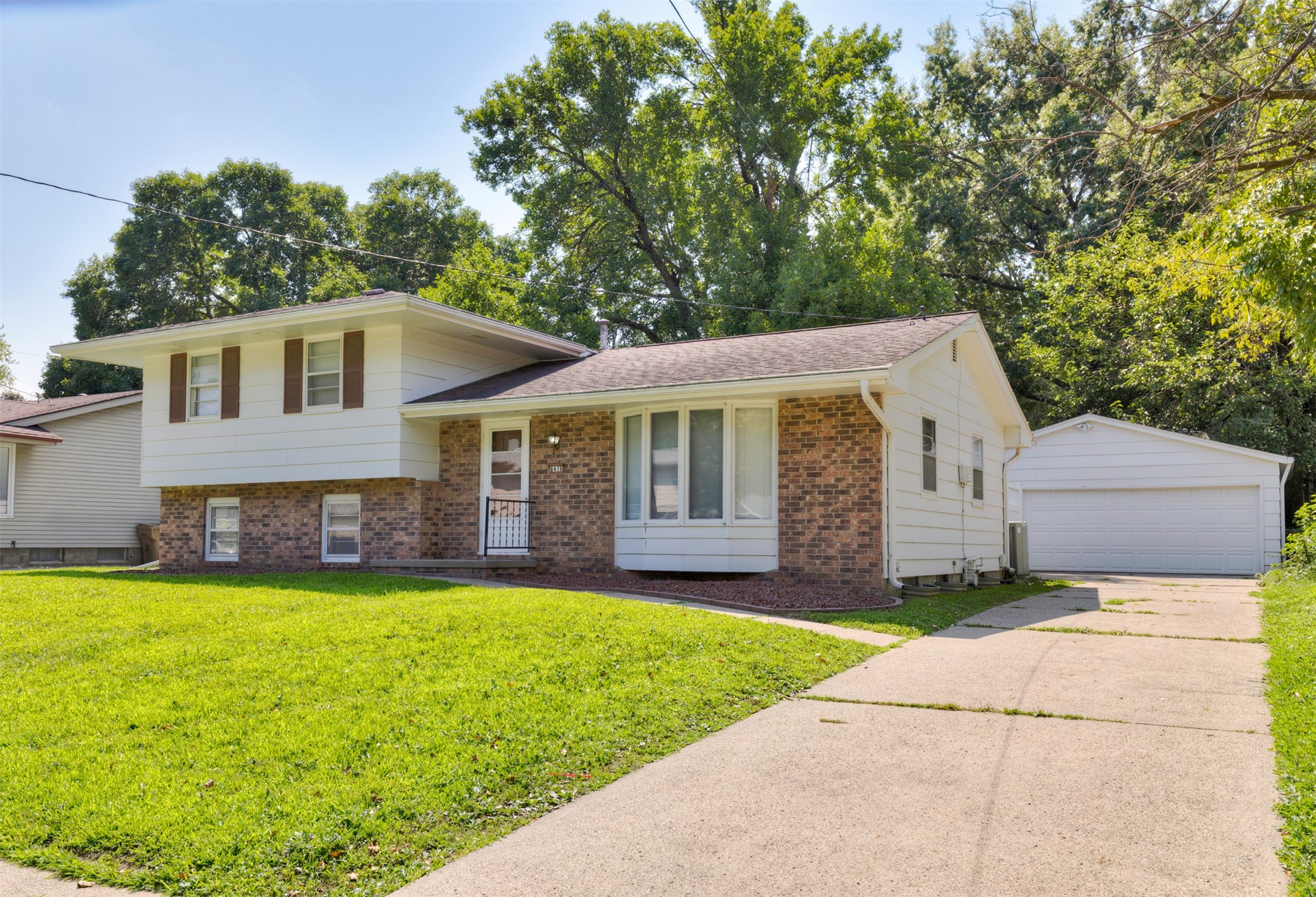 8416 Airline Avenue Property Photo 1