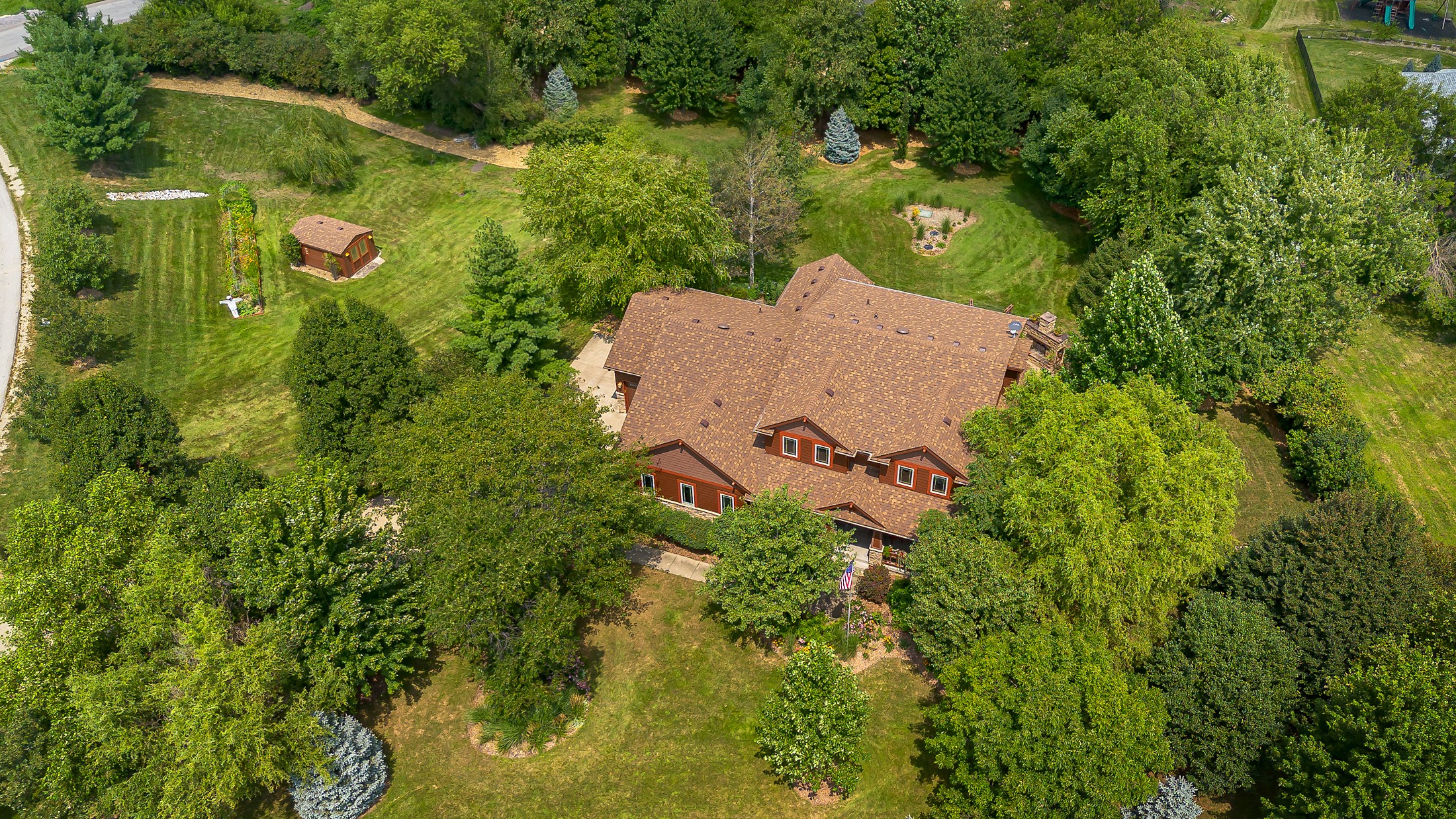 2737 83rd Lane Property Photo 1