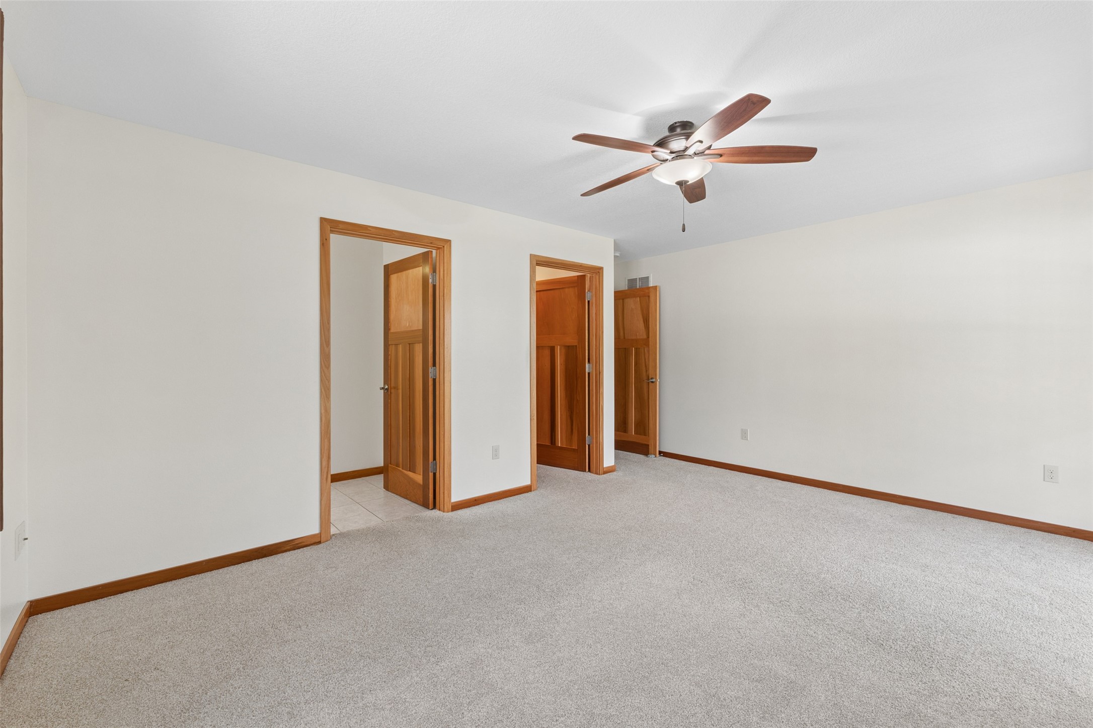 901 3rd Avenue S Property Photo 16