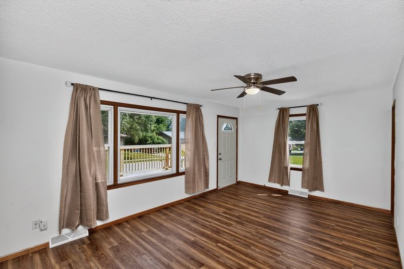 2020 E 40th Street Property Photo 5