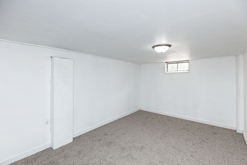 2020 E 40th Street Property Photo 13