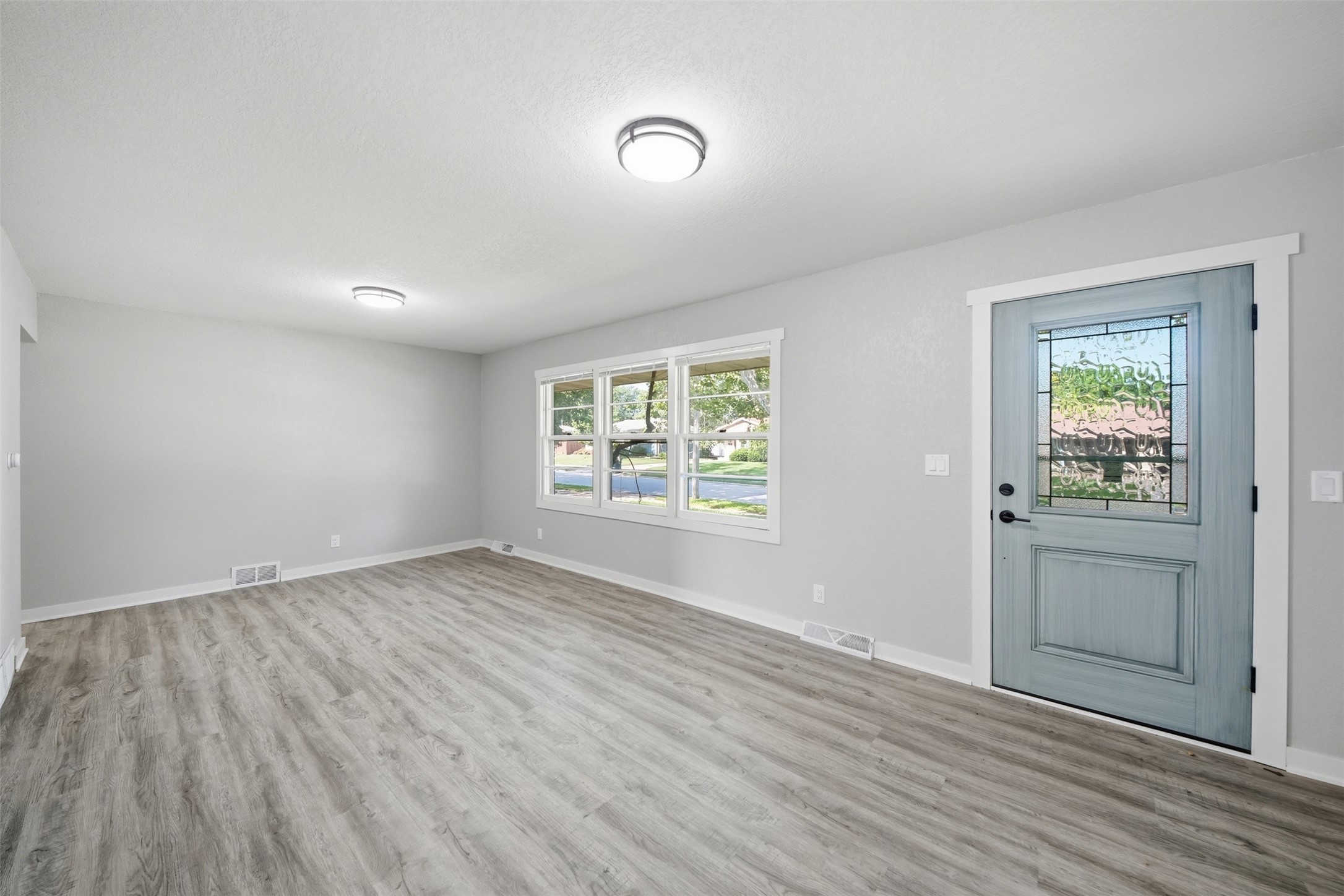 4029 64th Street Property Photo 4