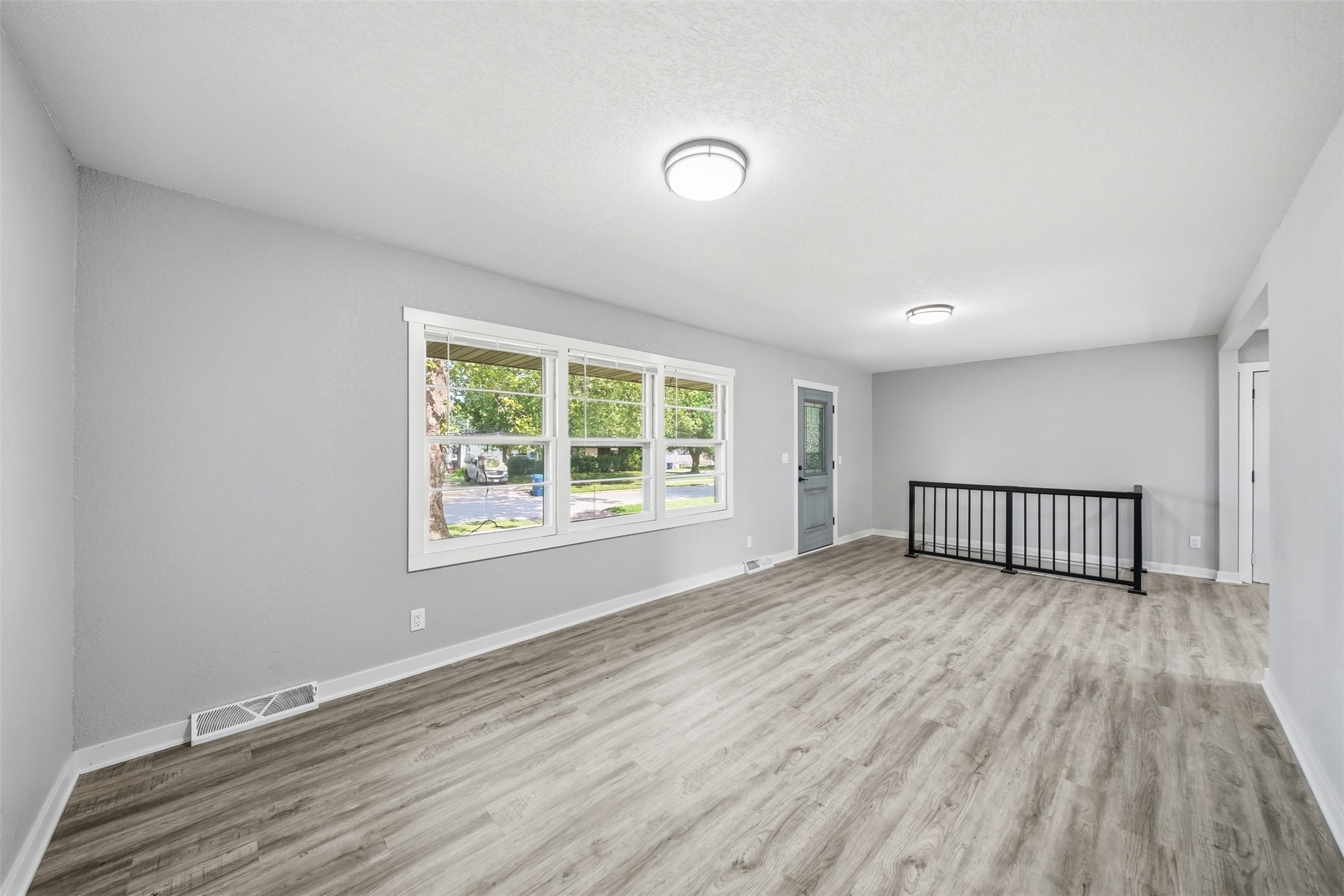 4029 64th Street Property Photo 5