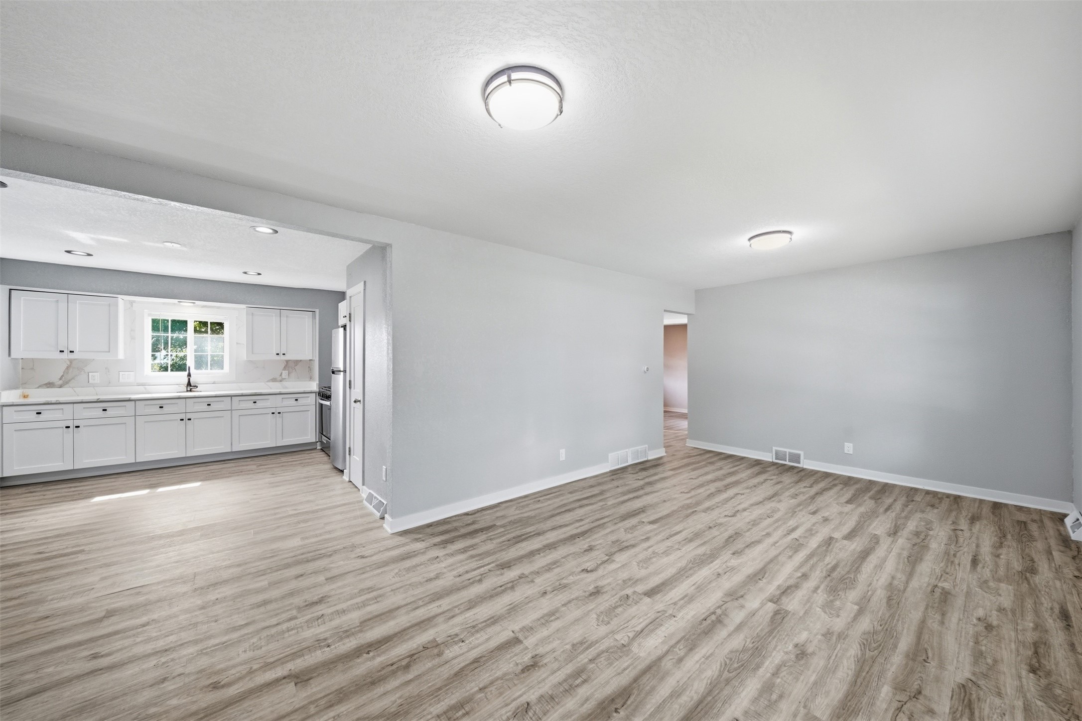 4029 64th Street Property Photo 6