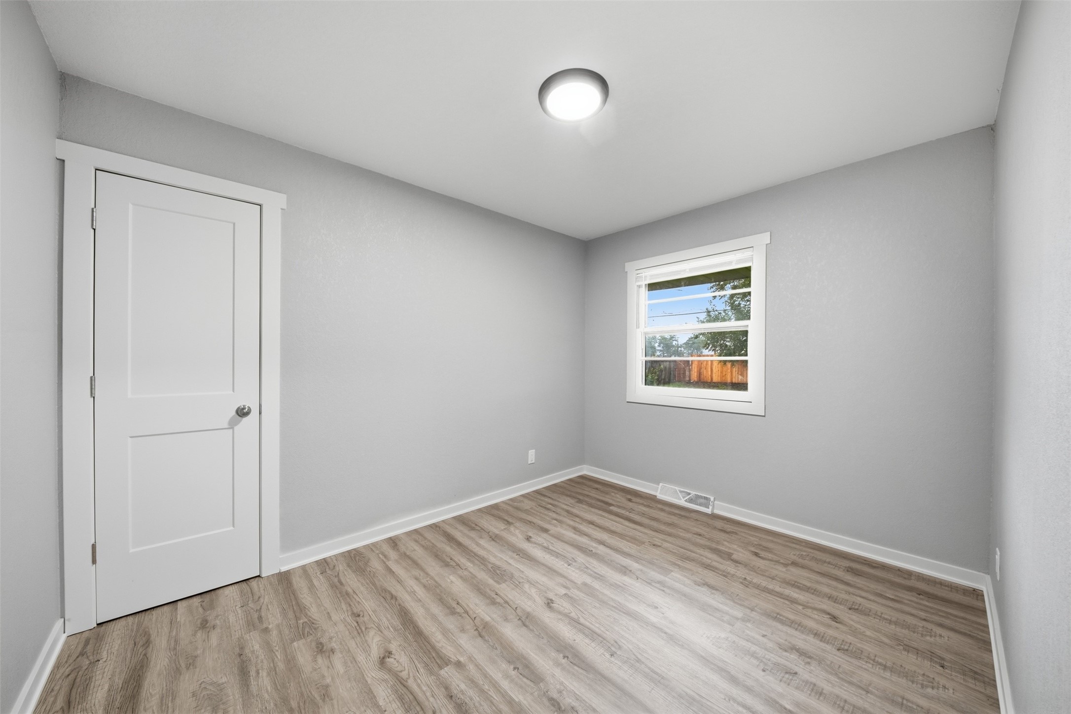4029 64th Street Property Photo 10