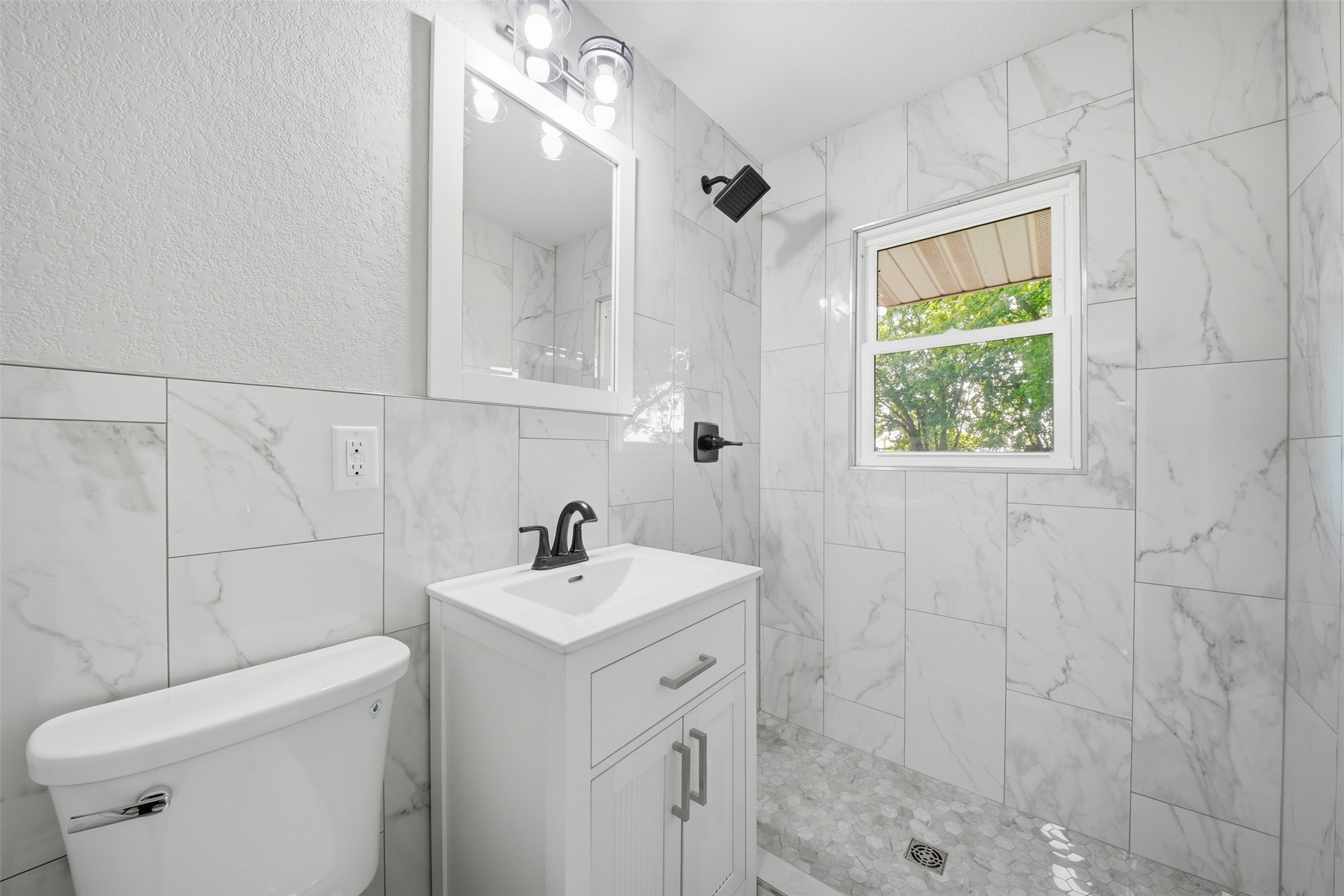 4029 64th Street Property Photo 11