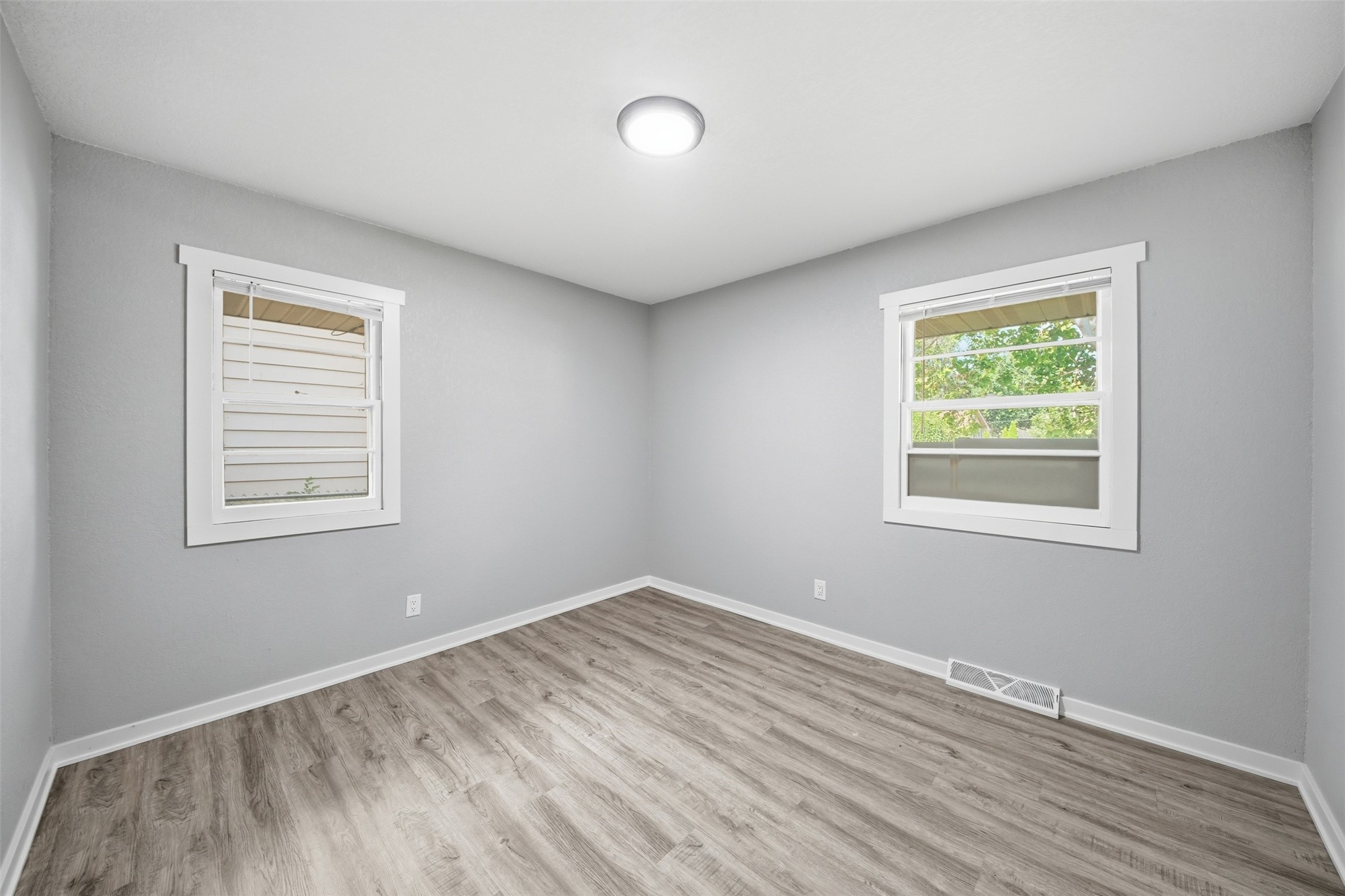 4029 64th Street Property Photo 12