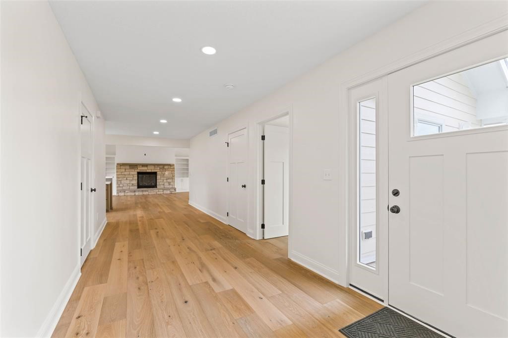 1805 S 8th Avenue E Property Photo 3