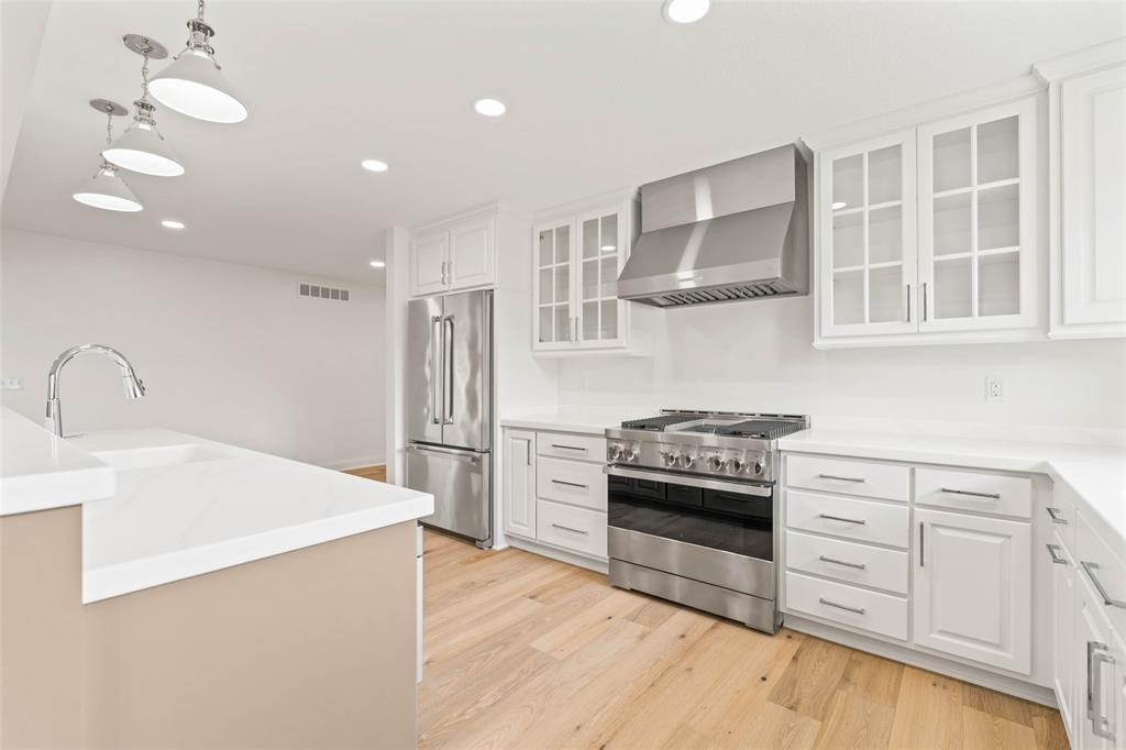 1805 S 8th Avenue E Property Photo 11
