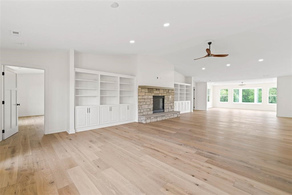 1805 S 8th Avenue E Property Photo 12