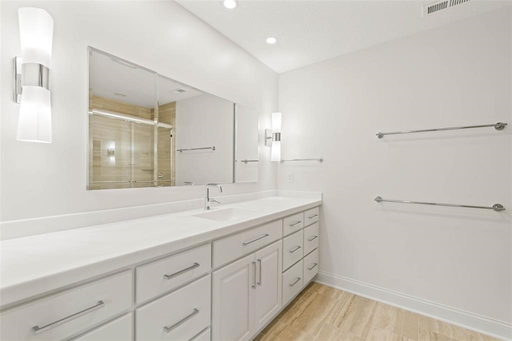 1805 S 8th Avenue E Property Photo 17